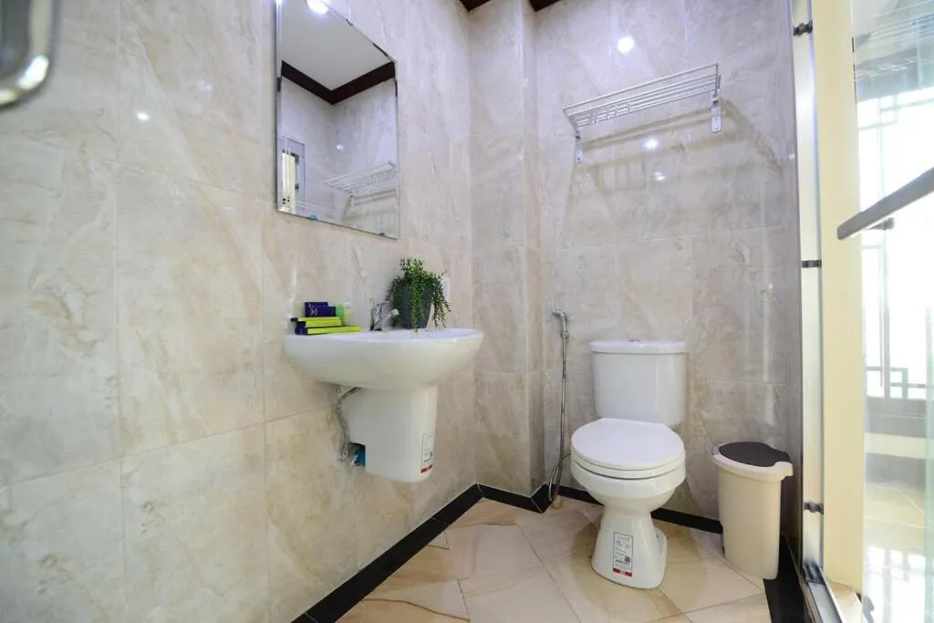 Toilet in Vientiane Luxury Hotel