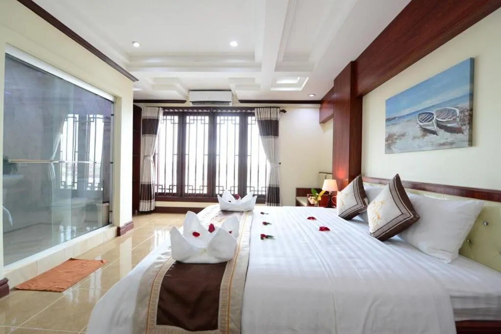 Bed in Vientiane Luxury Hotel