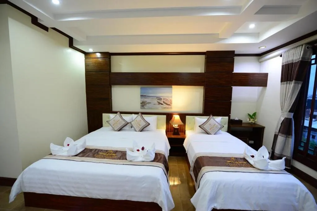 Bed in Vientiane Luxury Hotel