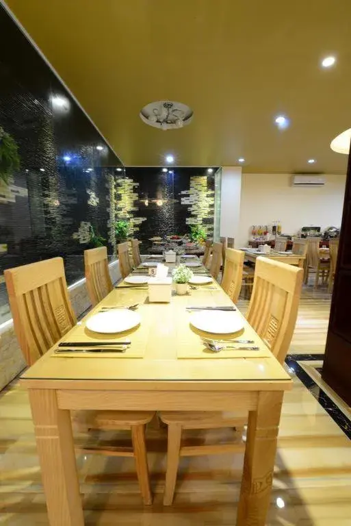 Restaurant/places to eat in Vientiane Luxury Hotel Restaurant/places to eat in Vientiane Luxury Hotel