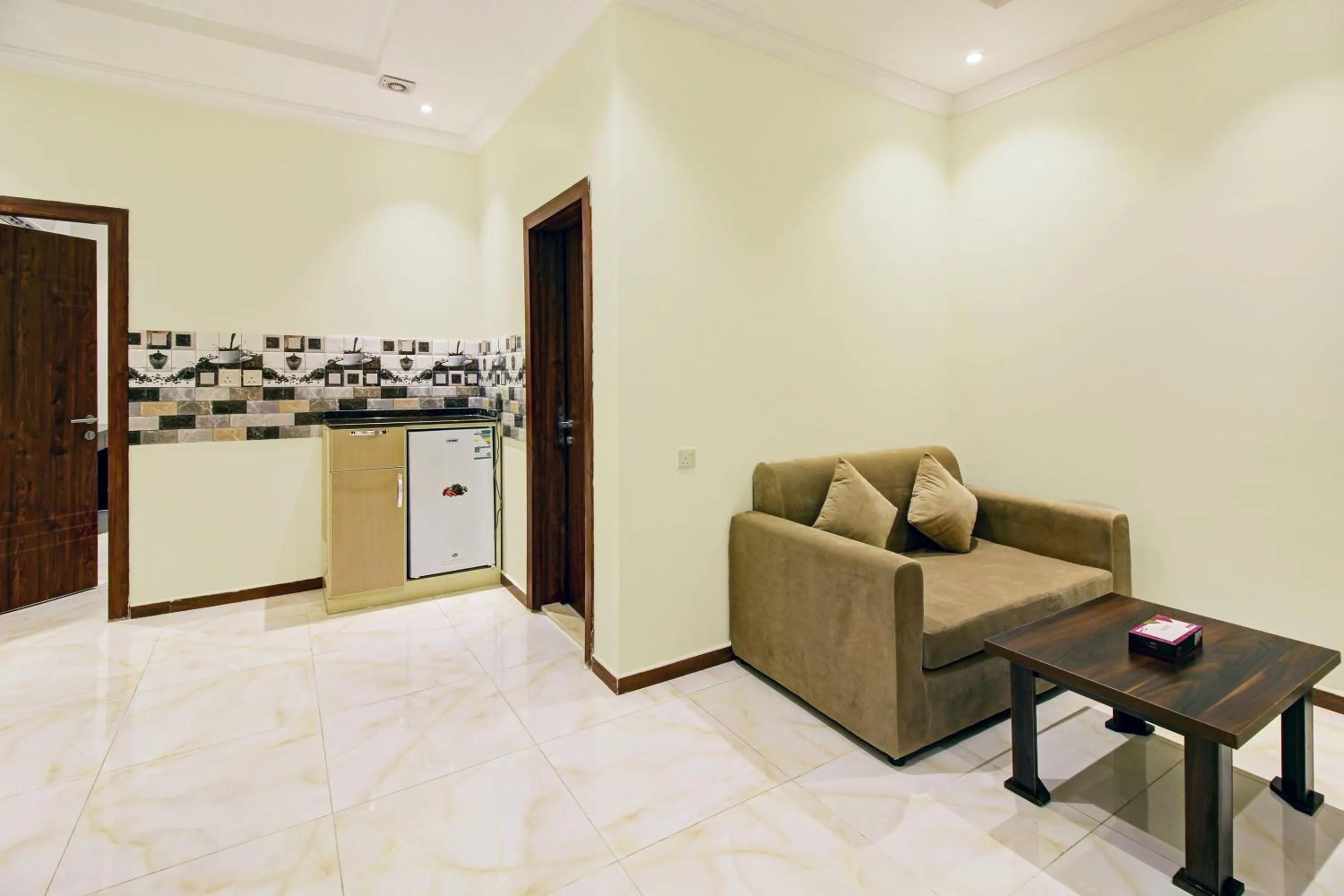 Seating area in Al Tamayoz Al Raqi - Hiraa