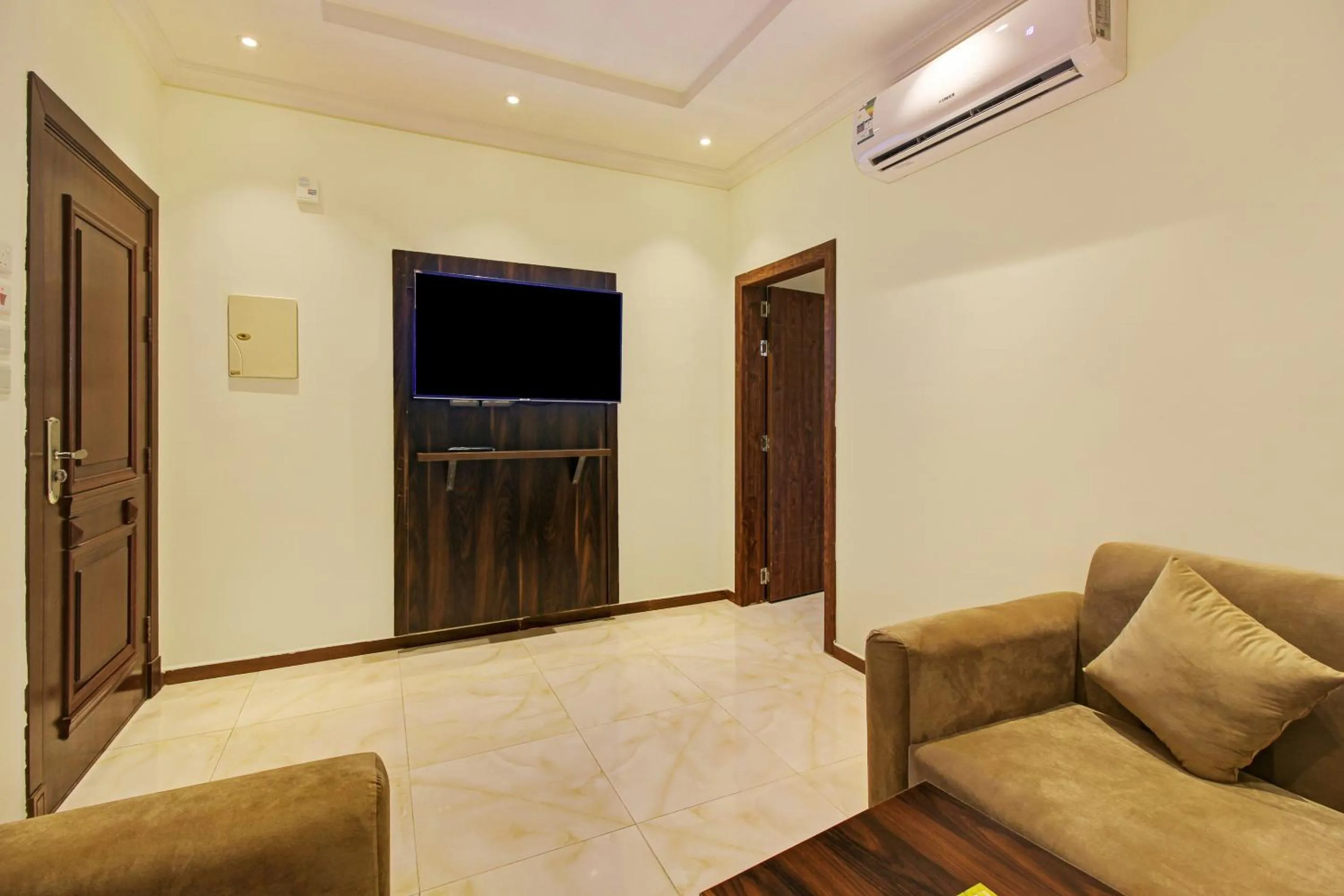 Bedroom in Al Tamayoz Al Raqi - Hiraa