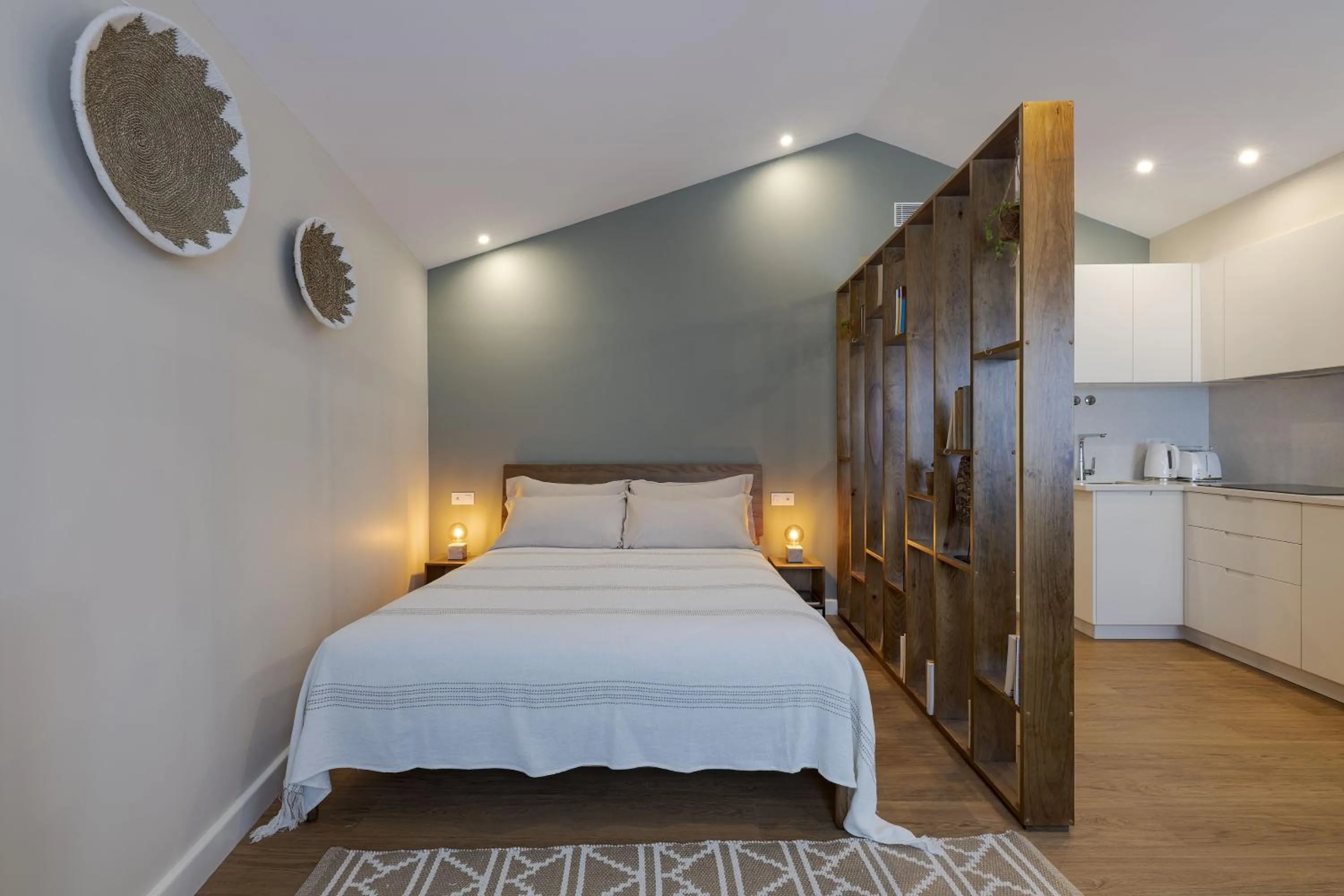 Bedroom, Bed in Peixeira Studios and Apartments