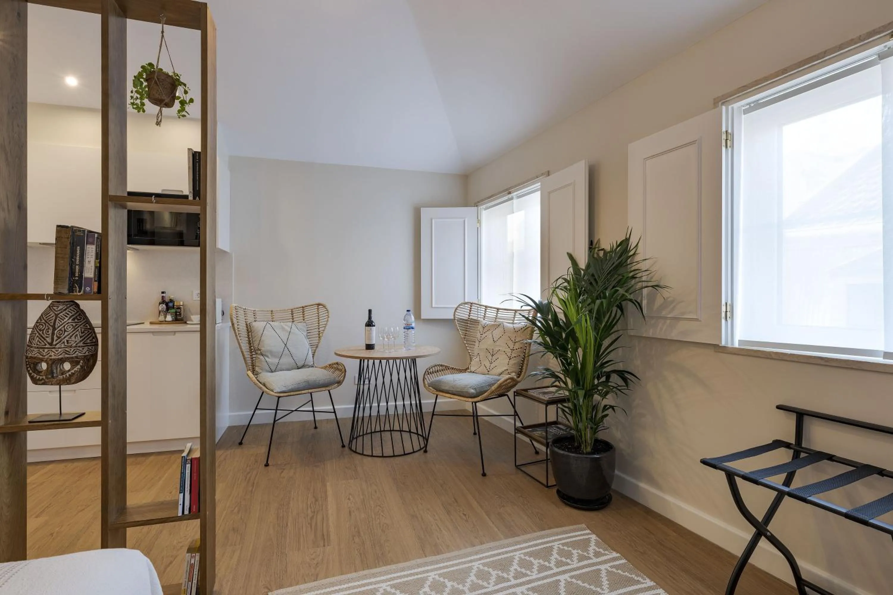 Seating area in Peixeira Studios and Apartments