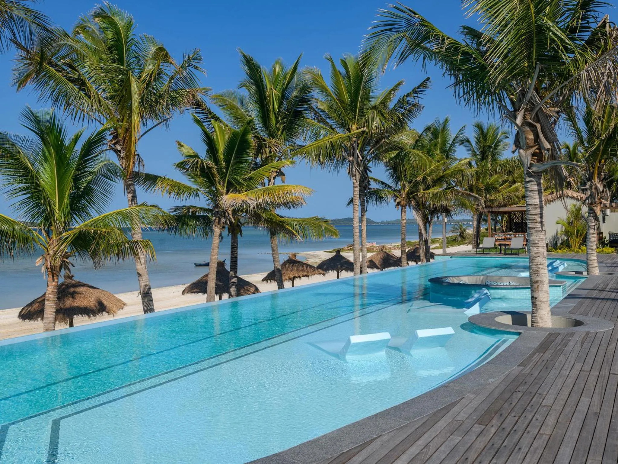 Swimming pool in San Martinho Hotel