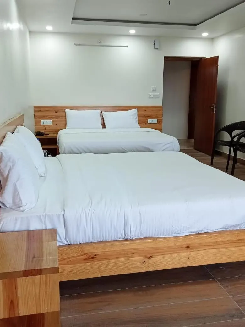 Bed in The Kumaon Retreat