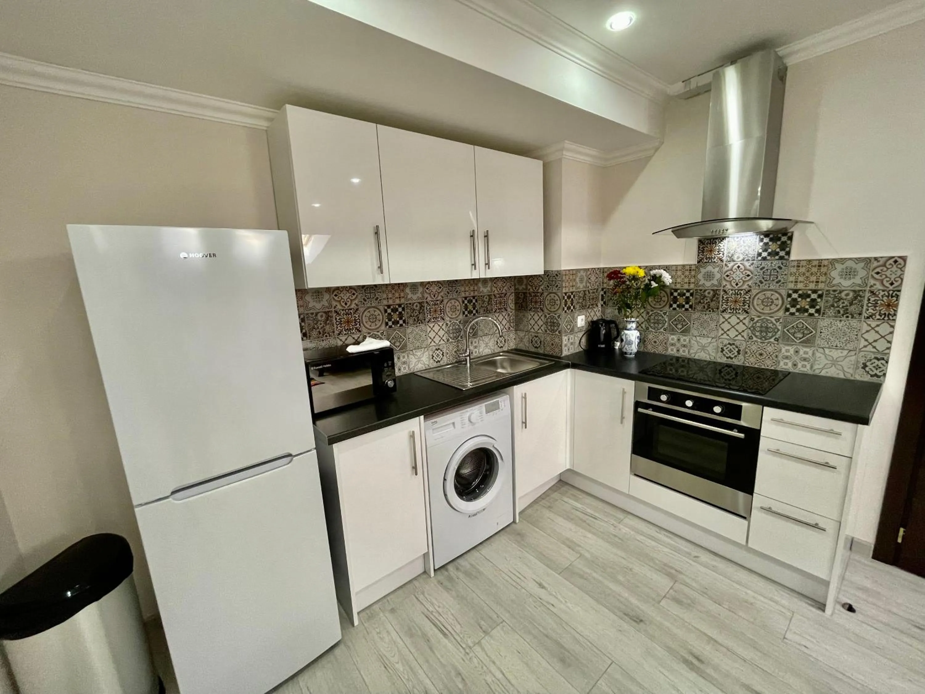 Kitchen or kitchenette in Premier City Apart Hotel Chisinau