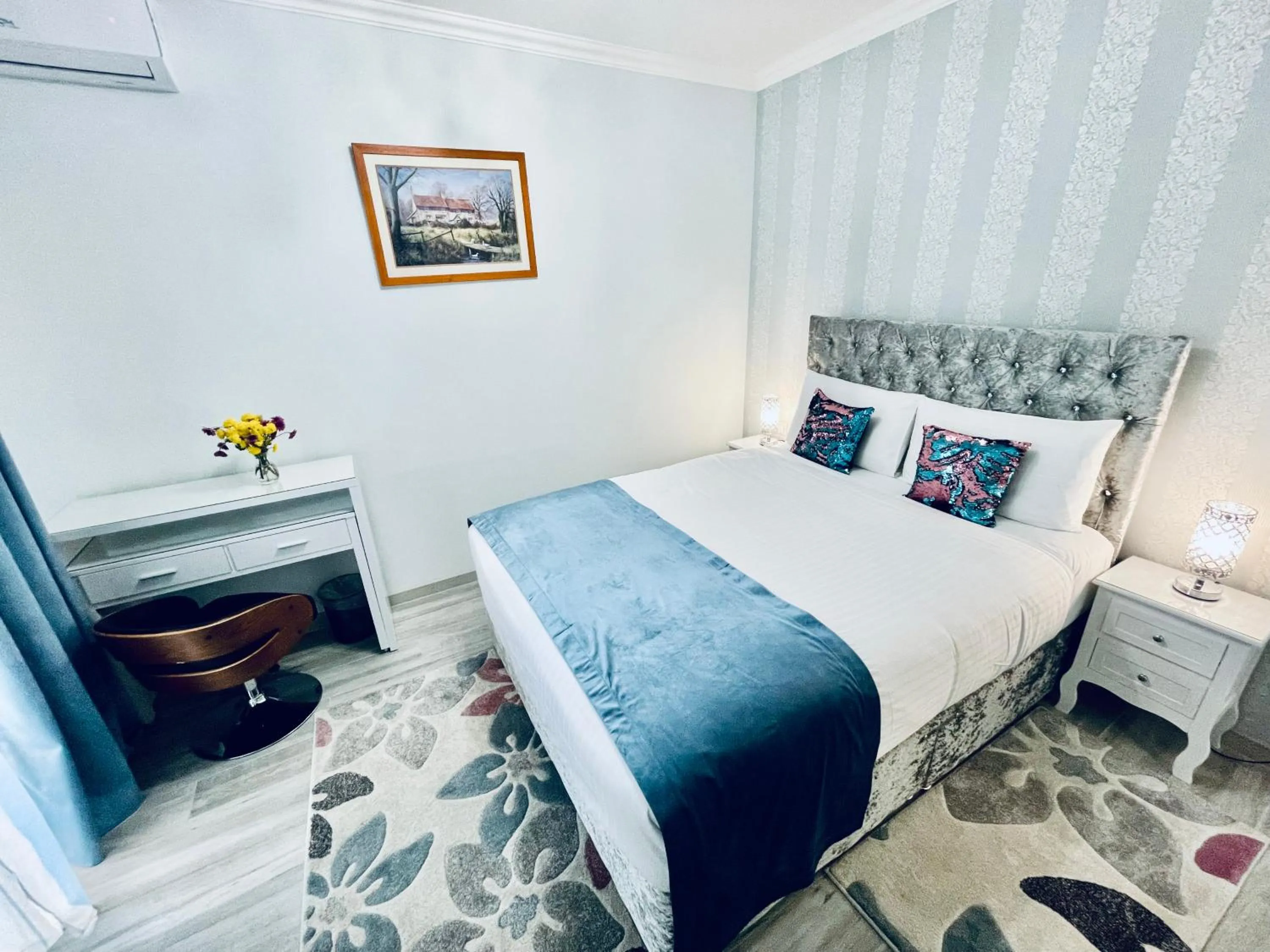 Bed in Premier City Apart Hotel Chisinau