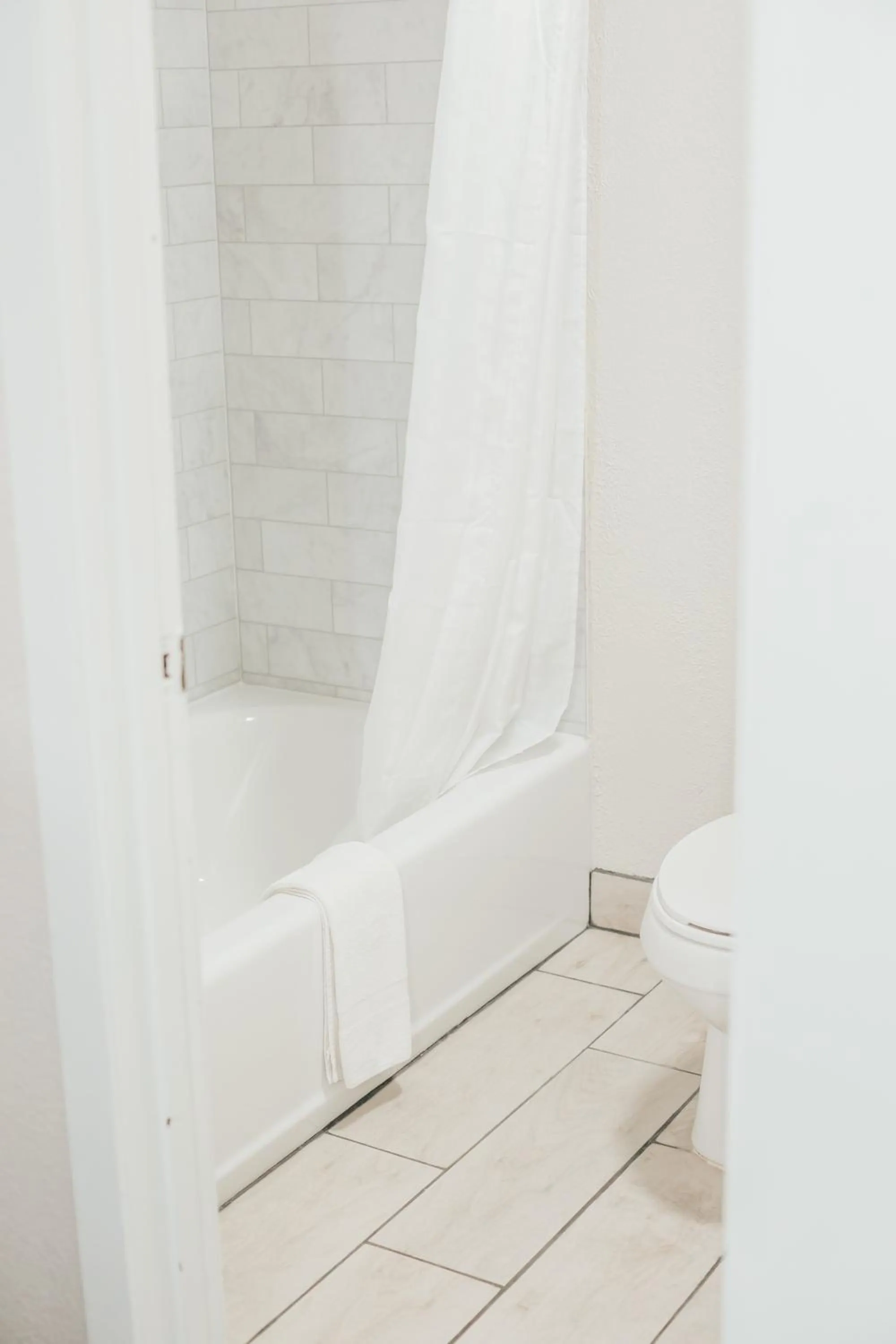 Bathroom in Victorian Inn & Suites