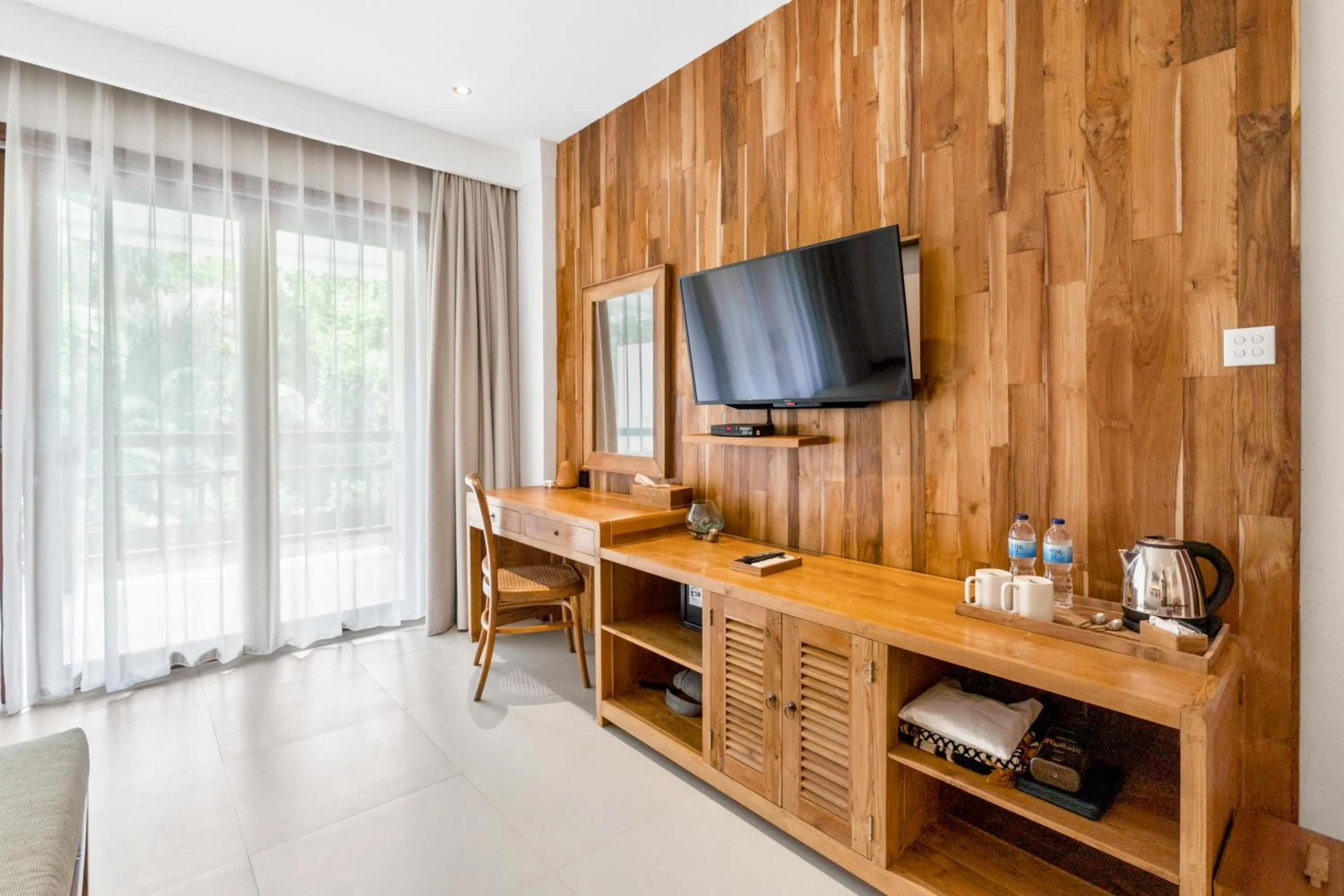 TV and multimedia in Vije Boutique Resort & Spa