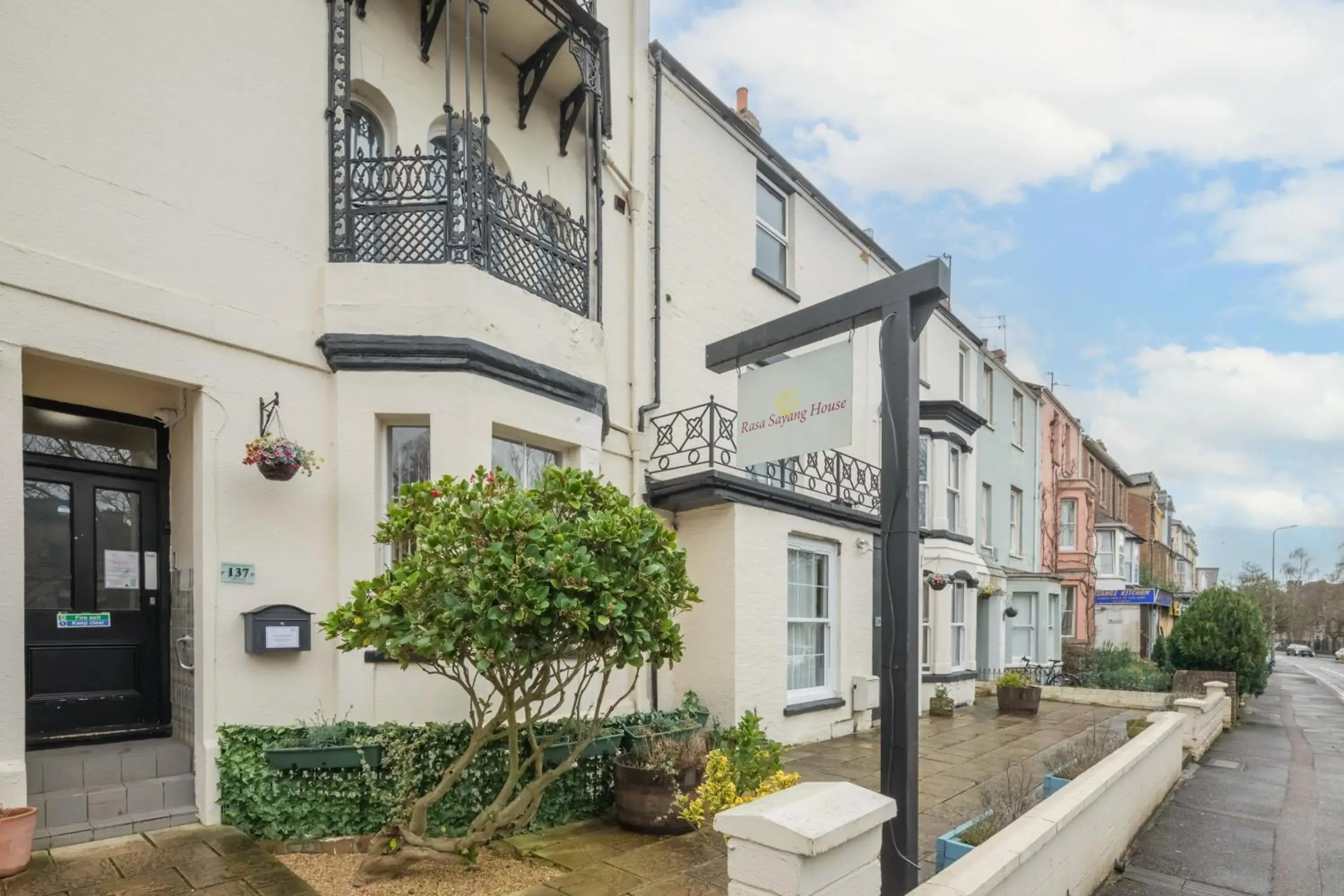 Rasa Sayang House - Self-check-in guesthouse Rasa Sayang House - Self-check-in guesthouse