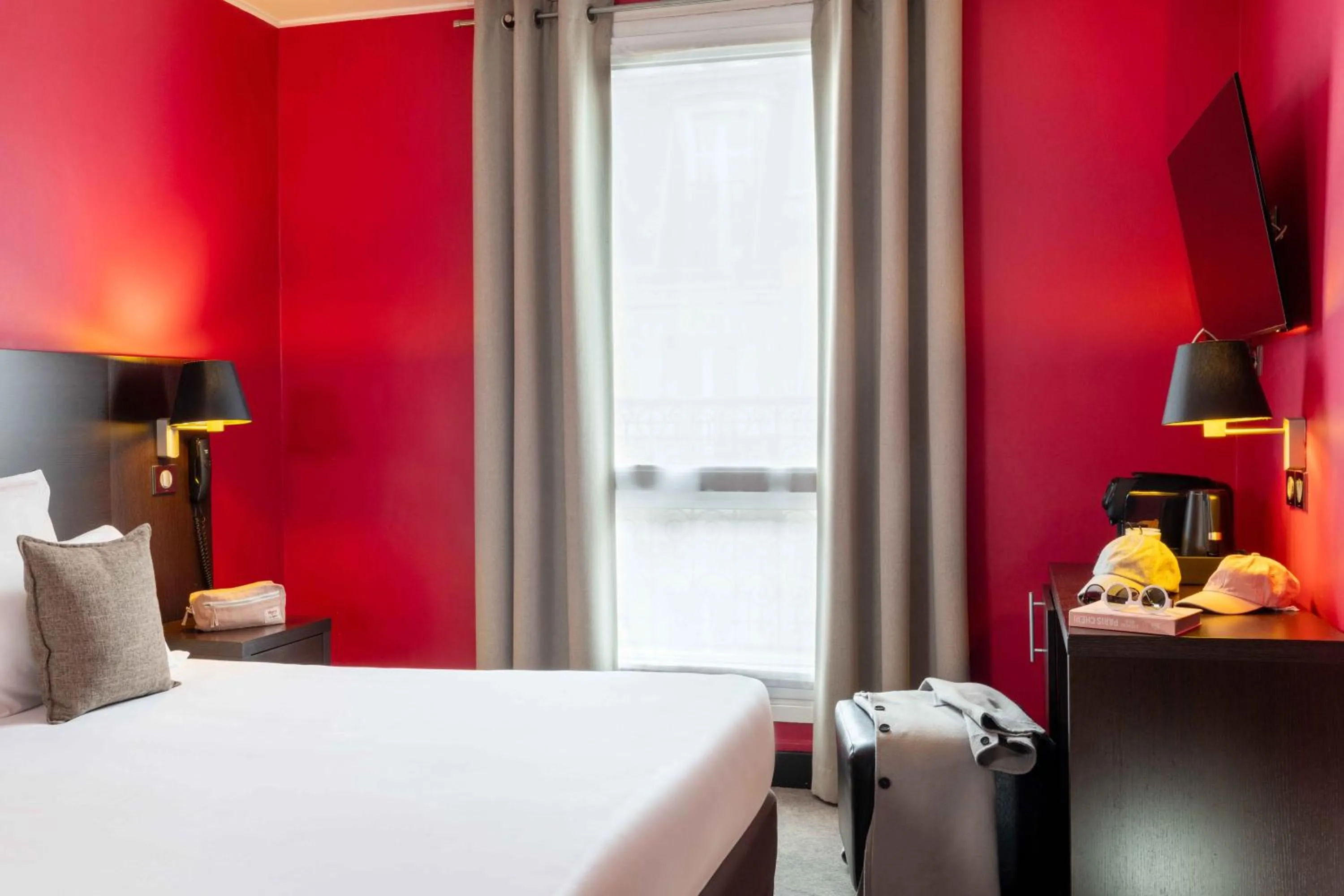 Bed in Hôtel Sophie Germain