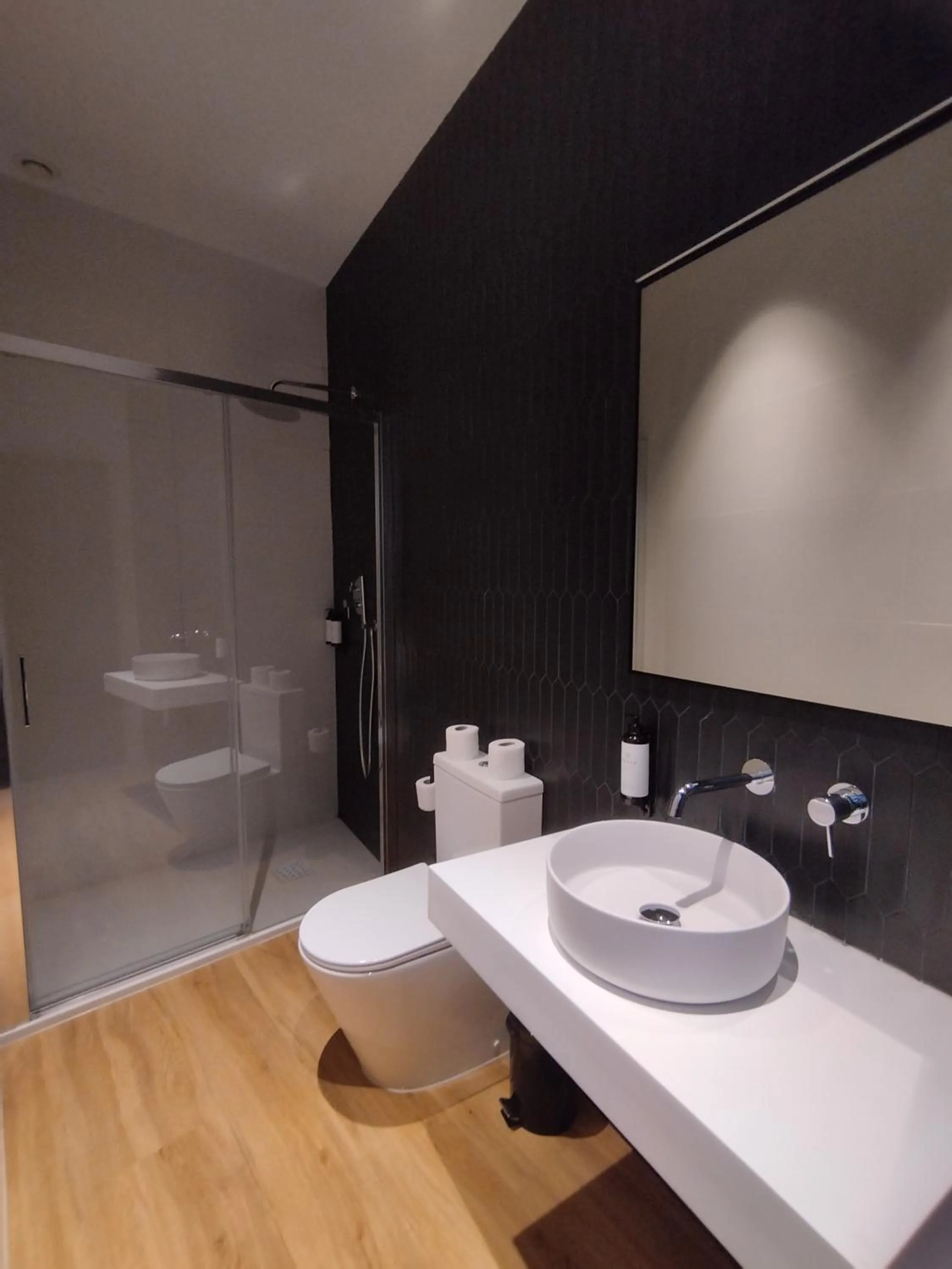 Toilet in Sweet Sevilla Hostel