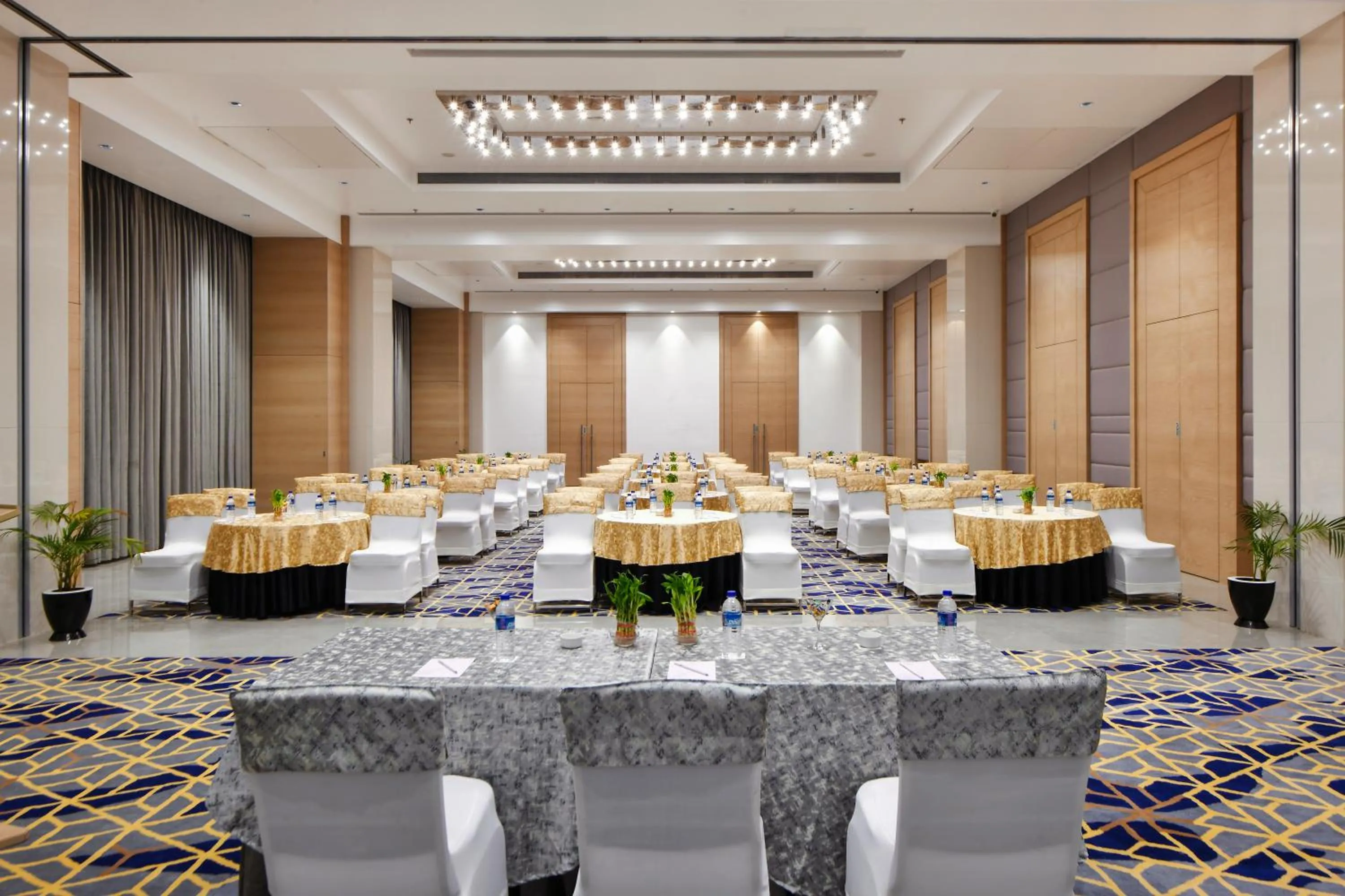 Banquet/Function facilities in Rakabi The Fern, Igatpuri