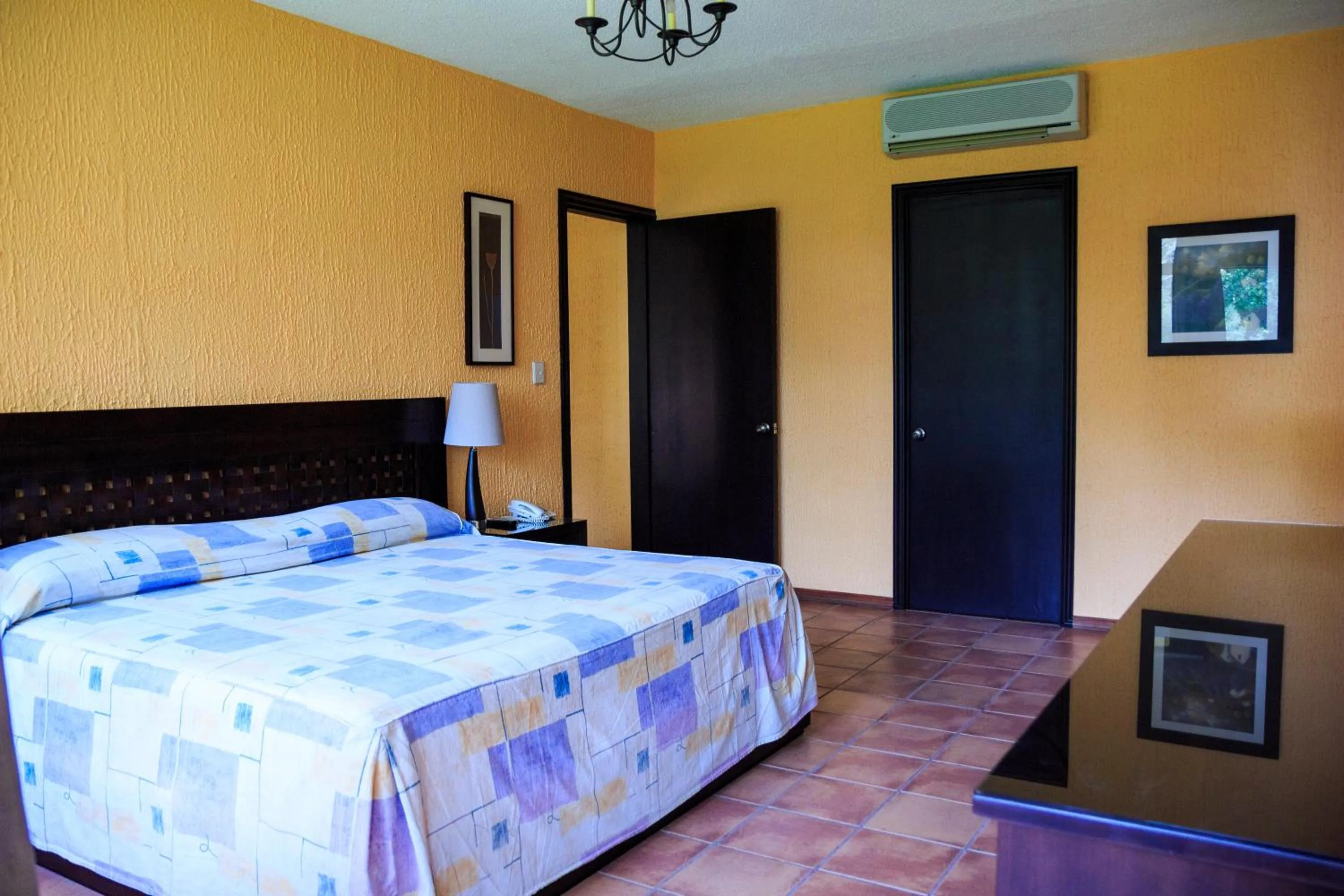 Bedroom, Bed in Hotel Calli