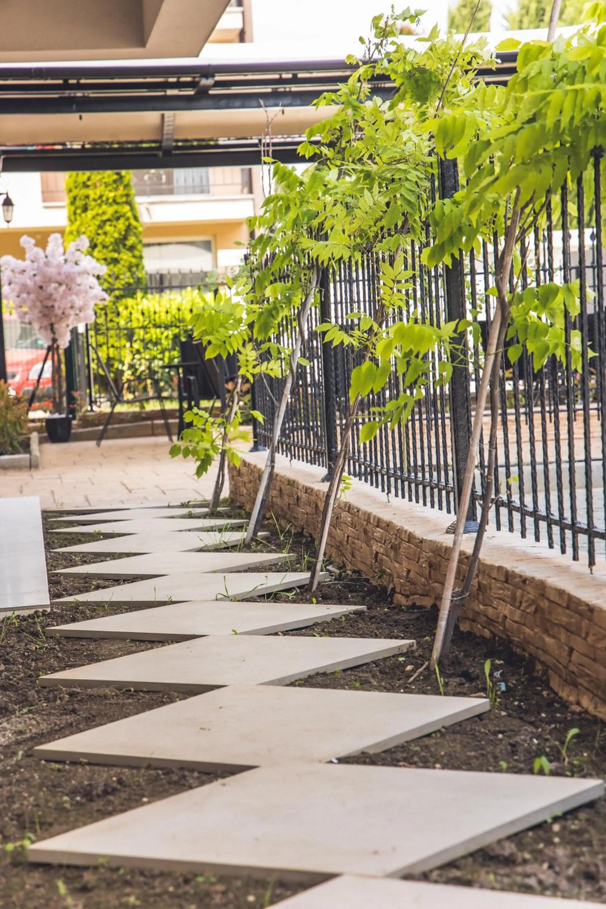 Garden view in Hotel Zonya