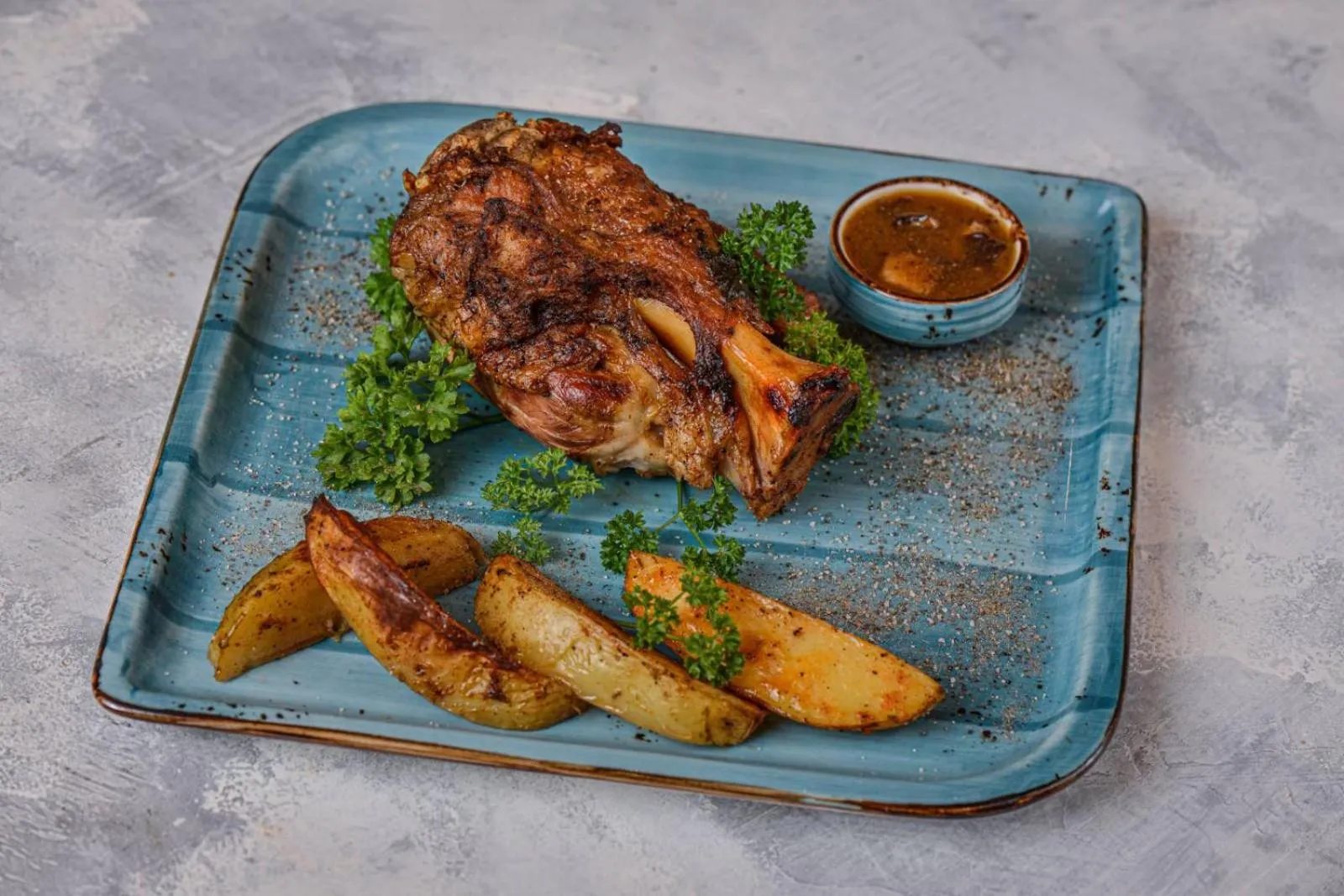 Restaurant/places to eat in Hotel Zonya