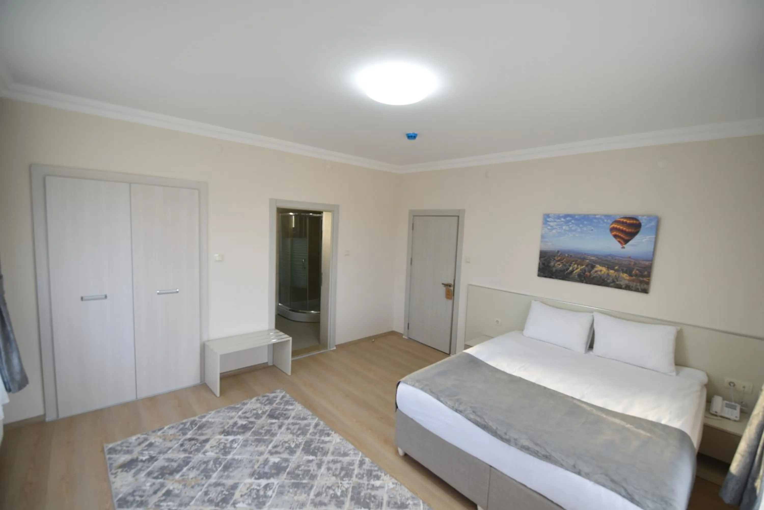 Photo of the whole room, Bed in Trigo Hotel