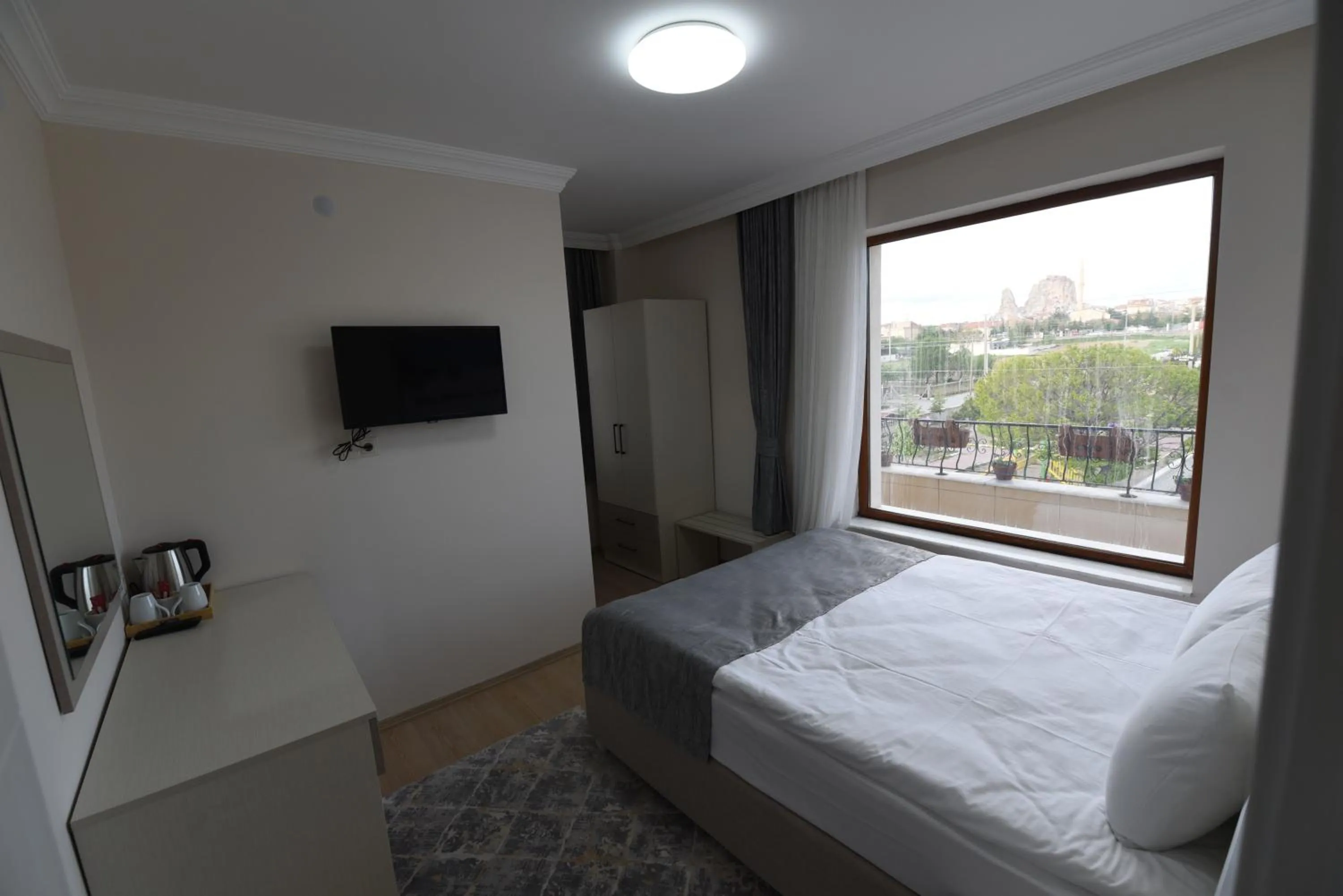 Photo of the whole room, Bed in Trigo Hotel