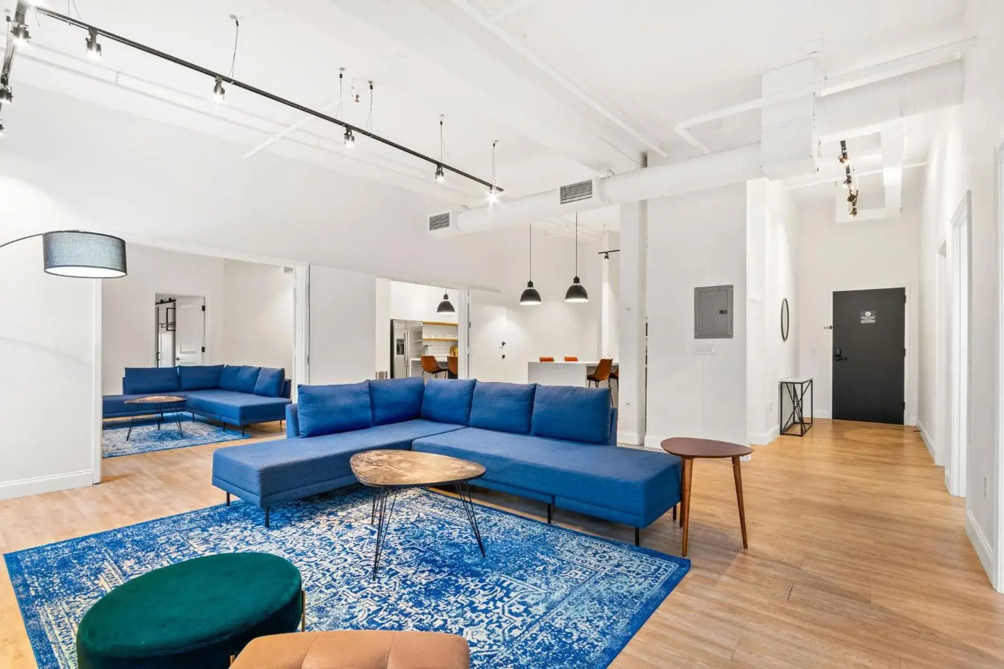 Deluxe Apartment in The Rambler Deluxe Apartment in The Rambler