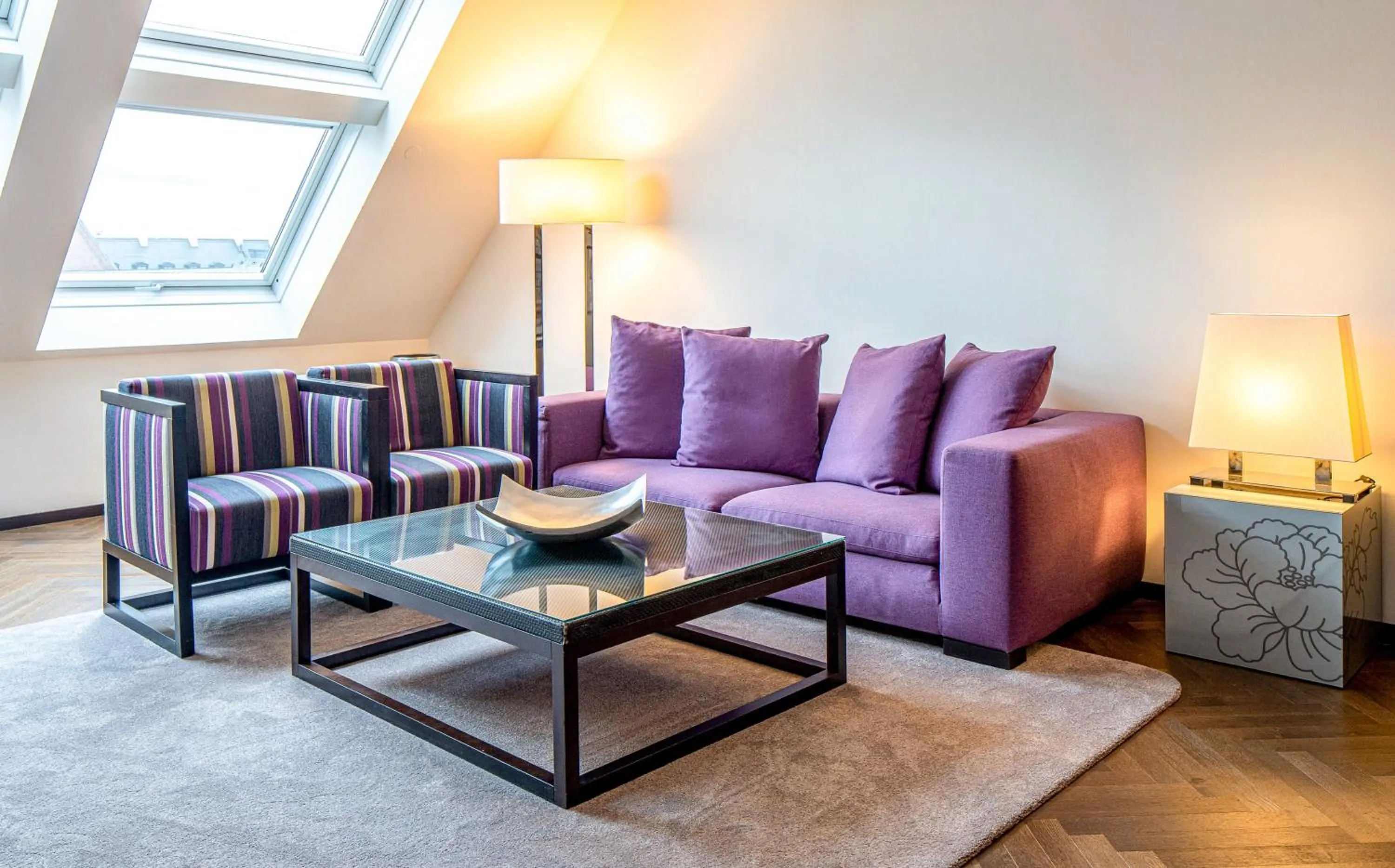 Living room in Steigenberger Hotel Herrenhof