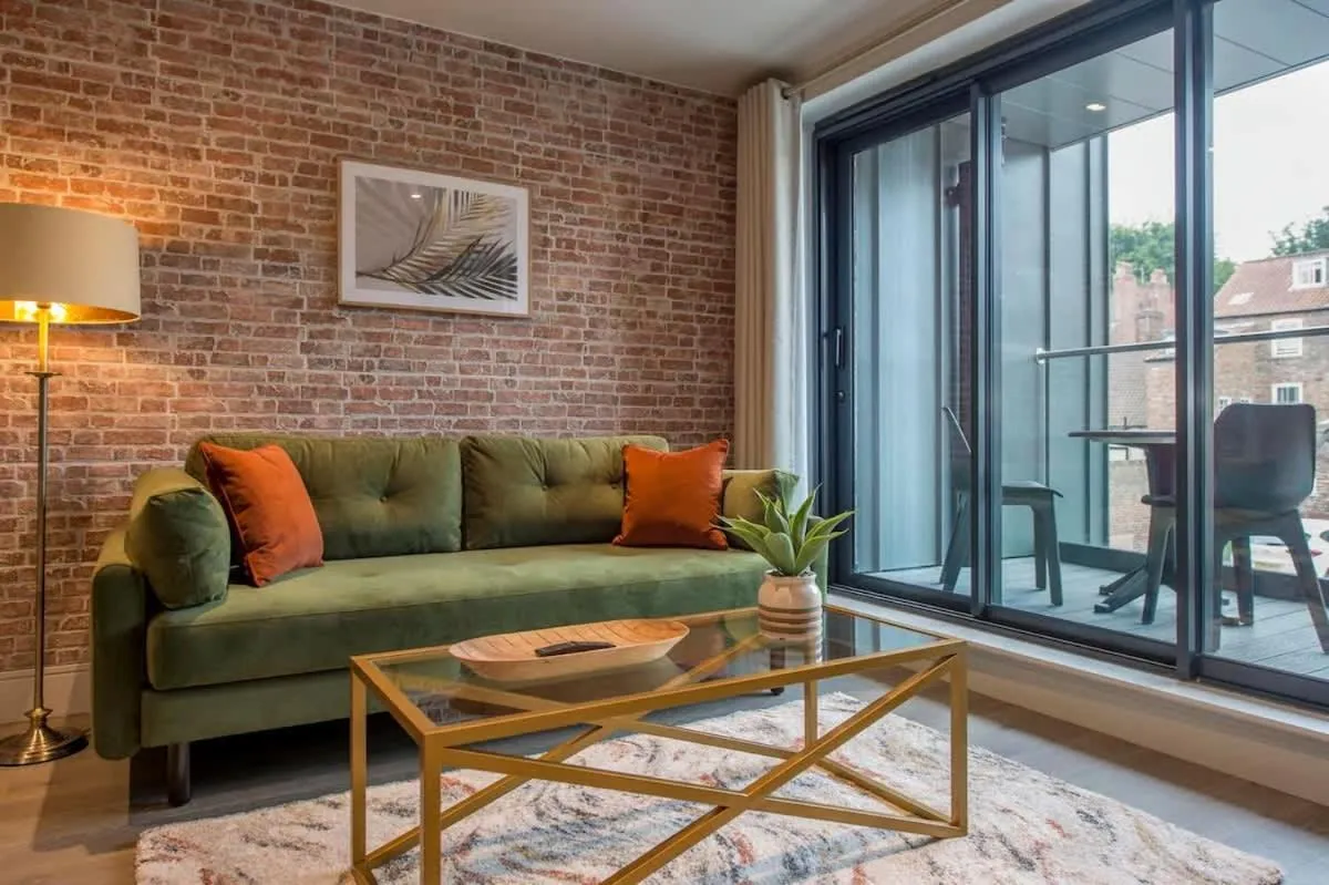 The Quadrant - The Palm Suite