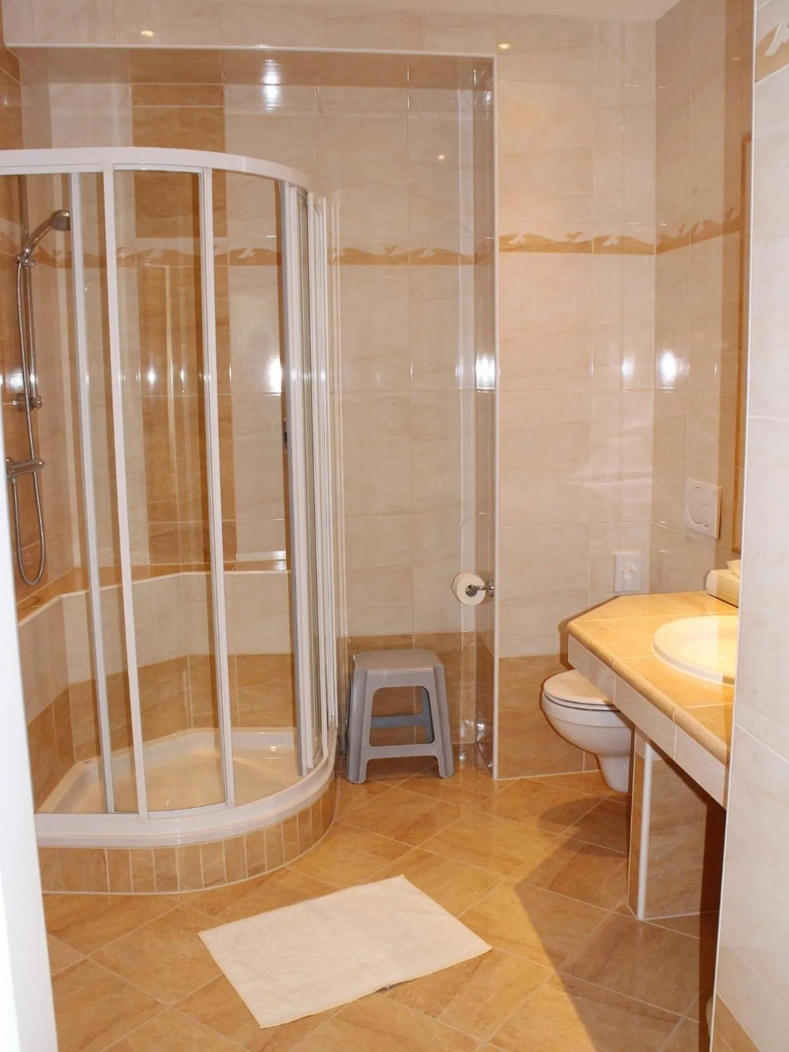 Bathroom in Altstadt Hotel Mosser