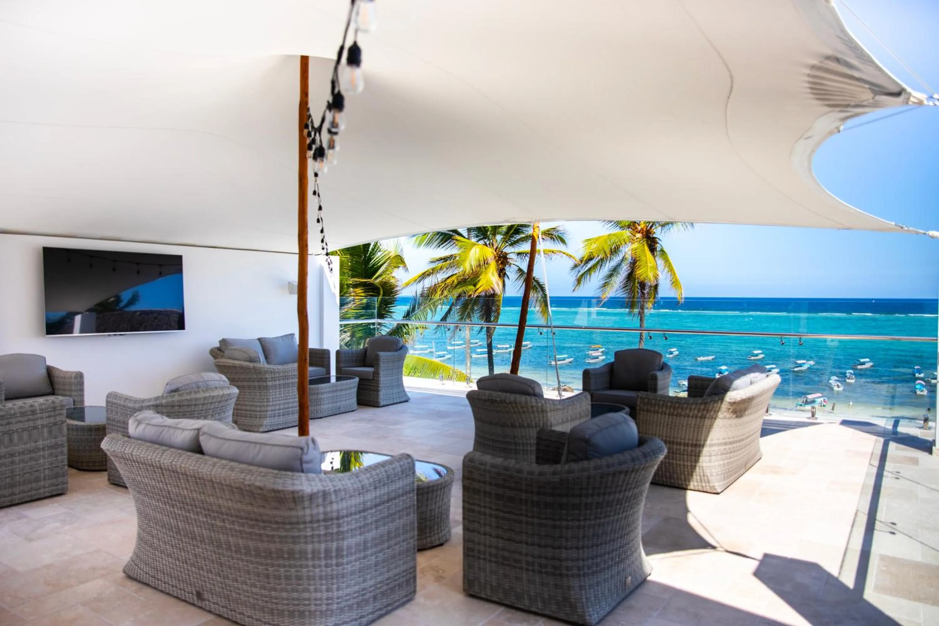 Lounge or bar in Alladin Boutique Beach Hotel and SPA Zanzibar