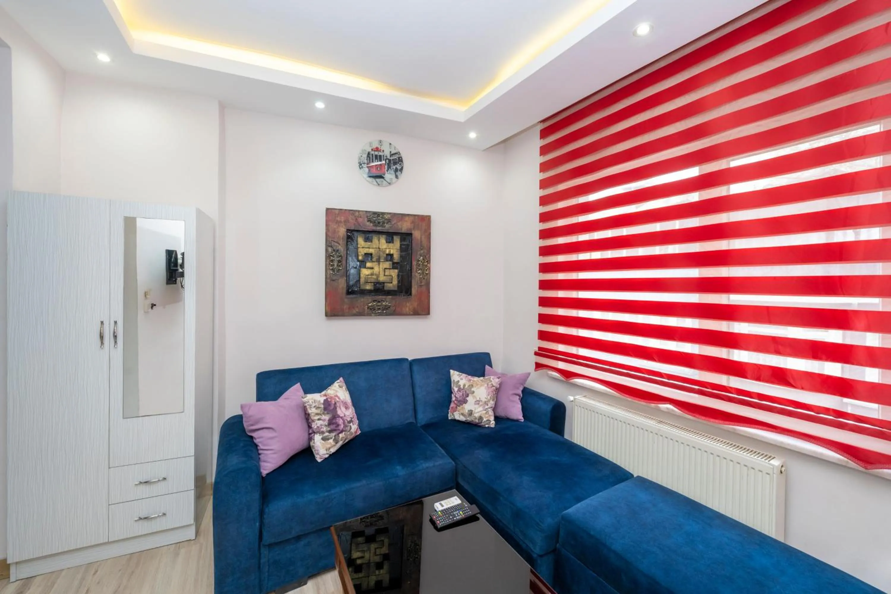 Seating area in Taksim City Suites