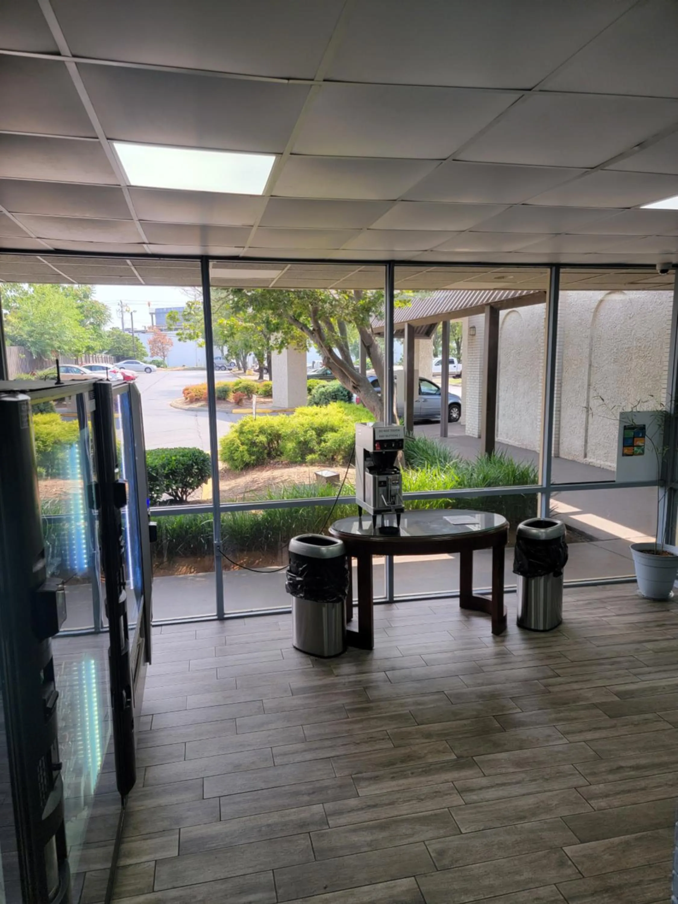 Coffee/tea facilities in USA Economy Lodge