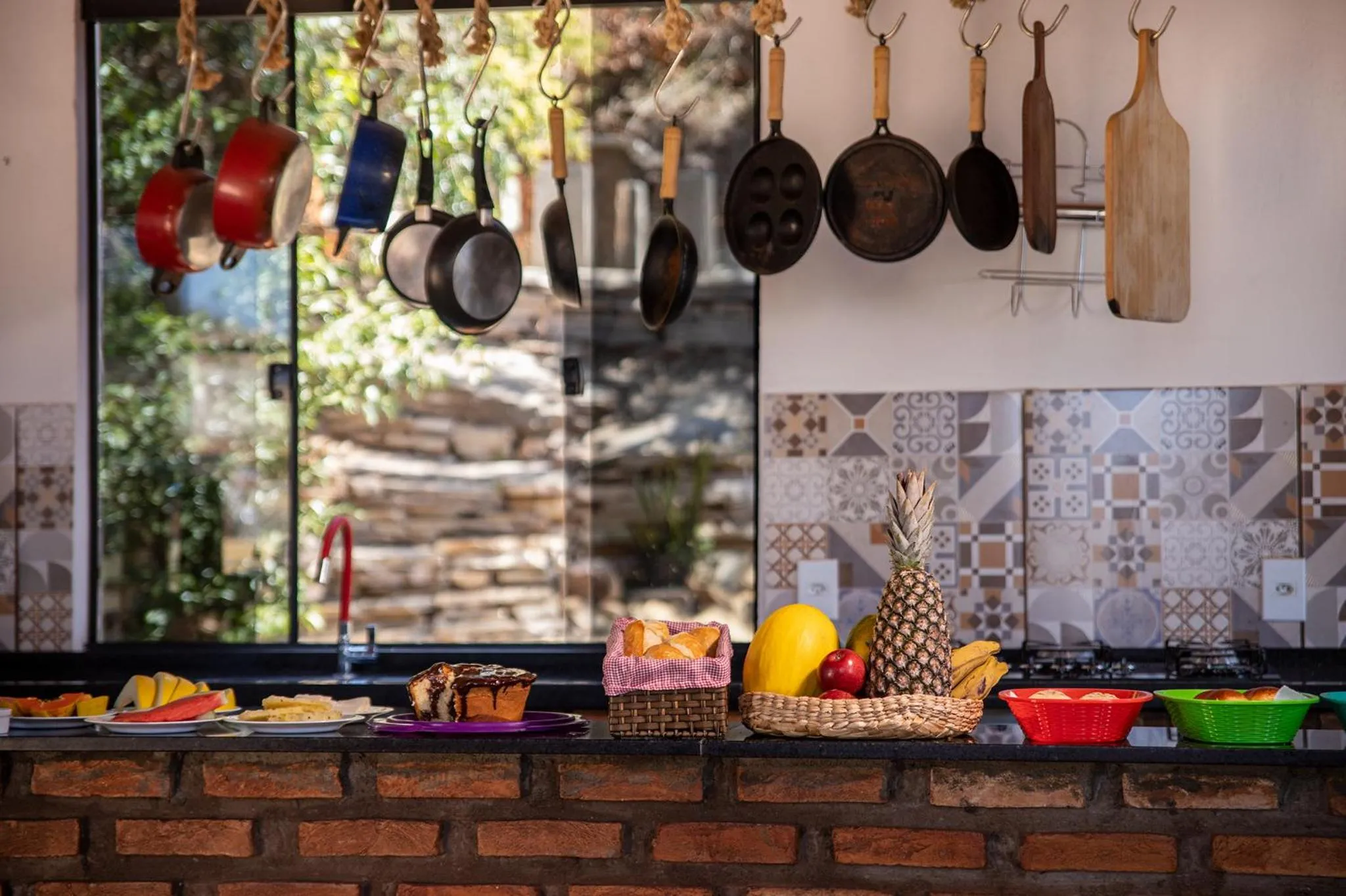 Kitchen or kitchenette in Pousada Rosa Mistica