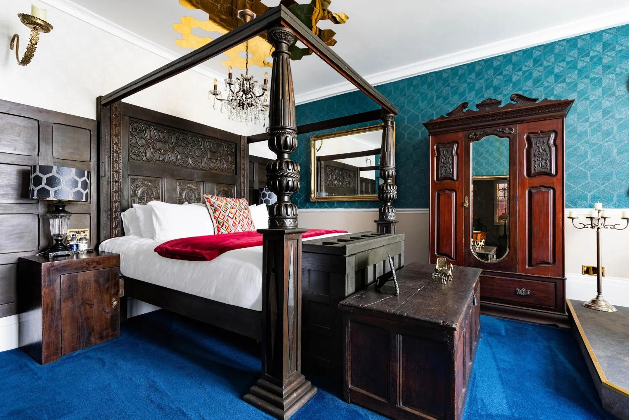 Bedroom, Bed in Staycations Maldon