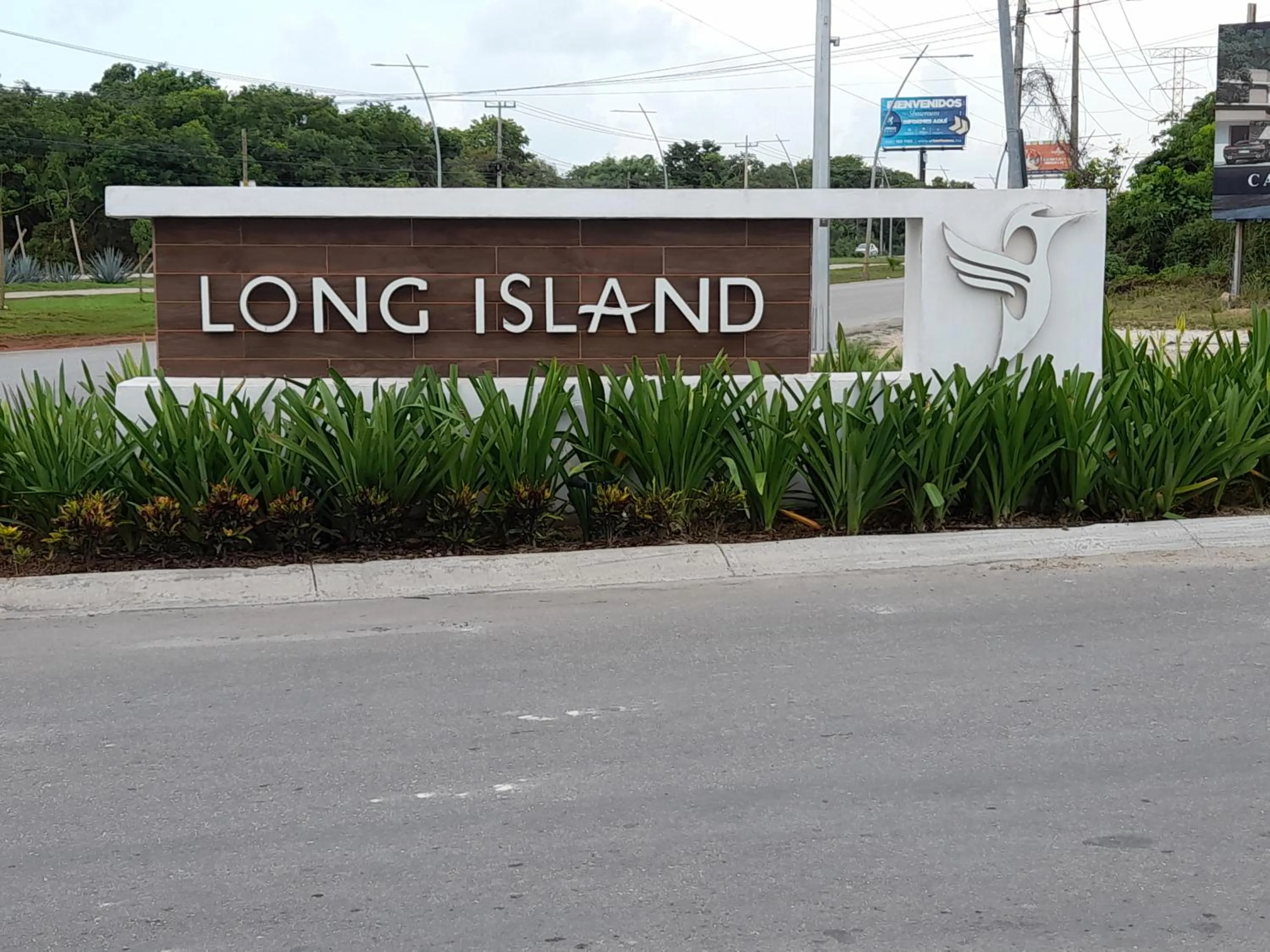 Property logo or sign in Gorgeous Apartment HOEStel Long Island!