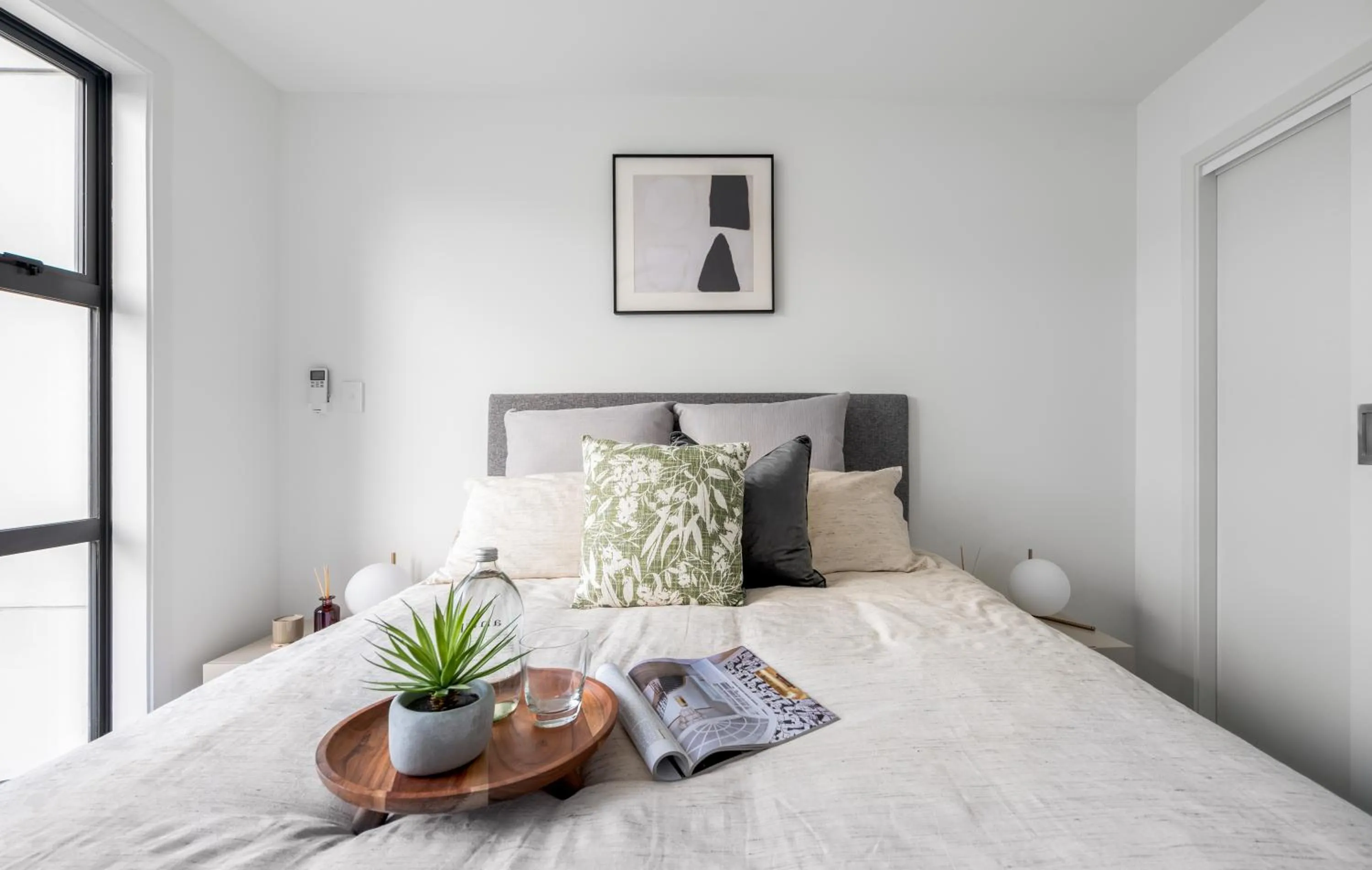 Bedroom, Bed in Sunrise Garden Suites