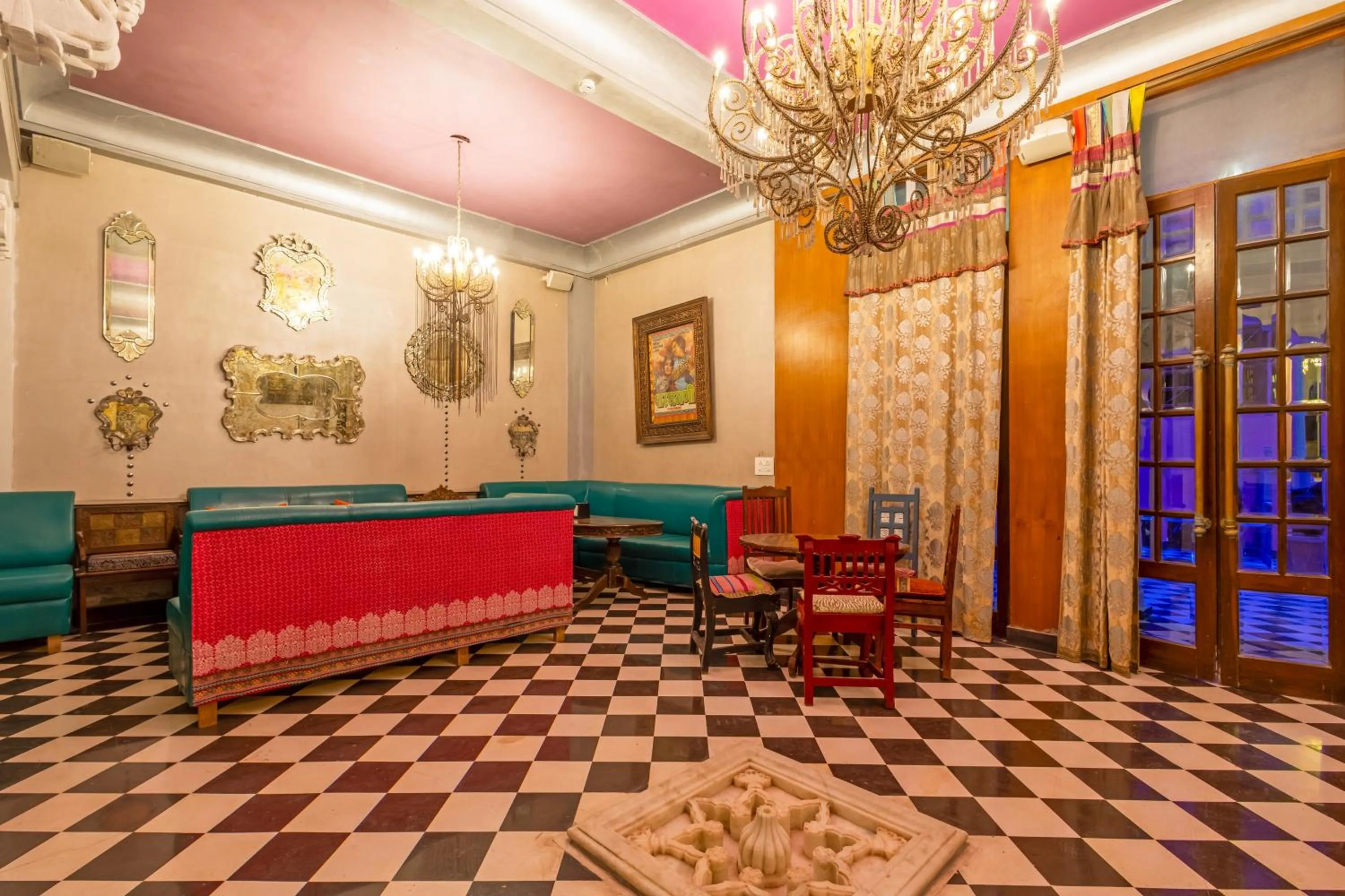 Restaurant/places to eat in Jyoti Mahal - A Royal Heritage Hotel - Award Winning Hotel - Close to Connaught Place