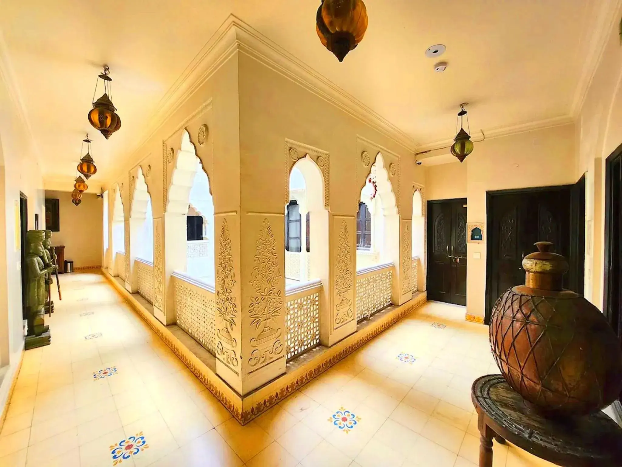 Property building, Bed in Jyoti Mahal - A Newly Renovated Heritage Hotel in the Centre of Delhi - Near New Railway Station & Connaught Place Property building, Bed in Jyoti Mahal - A Newly Renovated Heritage Hotel in the Centre of Delhi - Near New Railway Station & Connaught Place