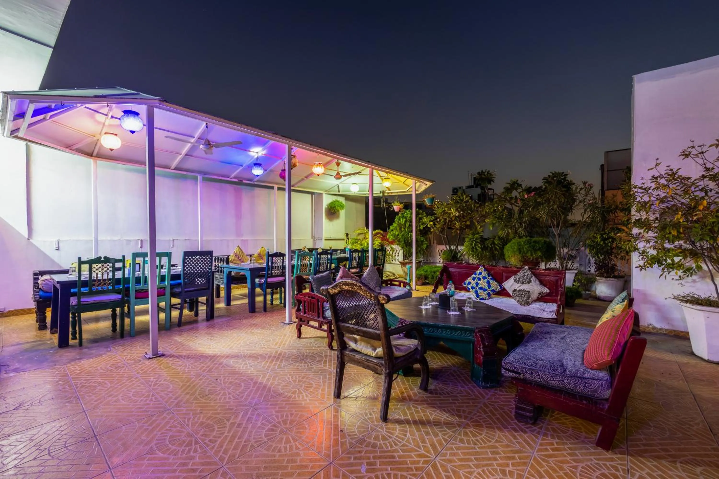 Restaurant/places to eat in Jyoti Mahal - A Royal Heritage Hotel - Award Winning Hotel - Close to Connaught Place