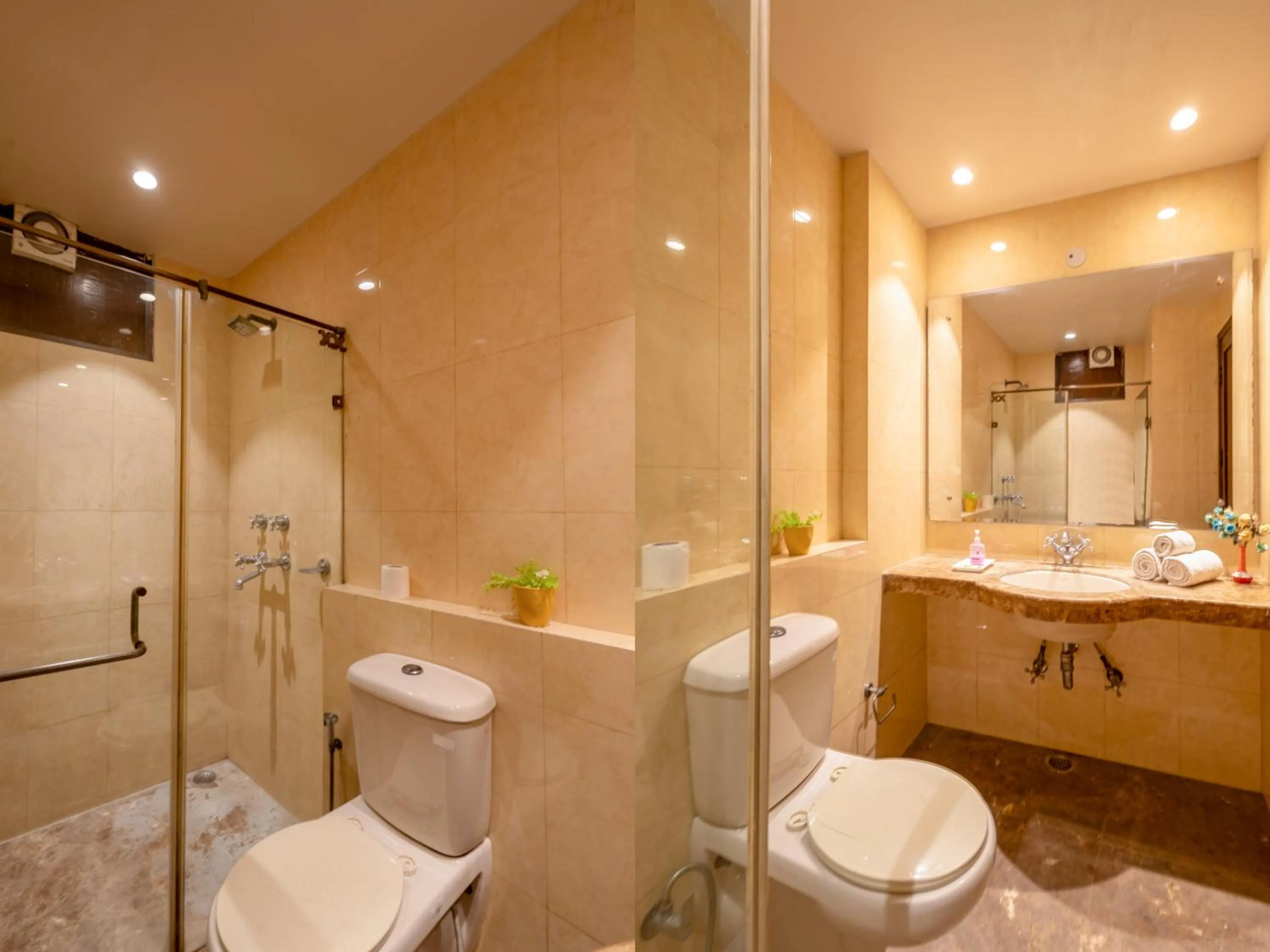 Bathroom in Jyoti Mahal - A Royal Heritage Hotel - Award Winning Hotel - Close to Connaught Place