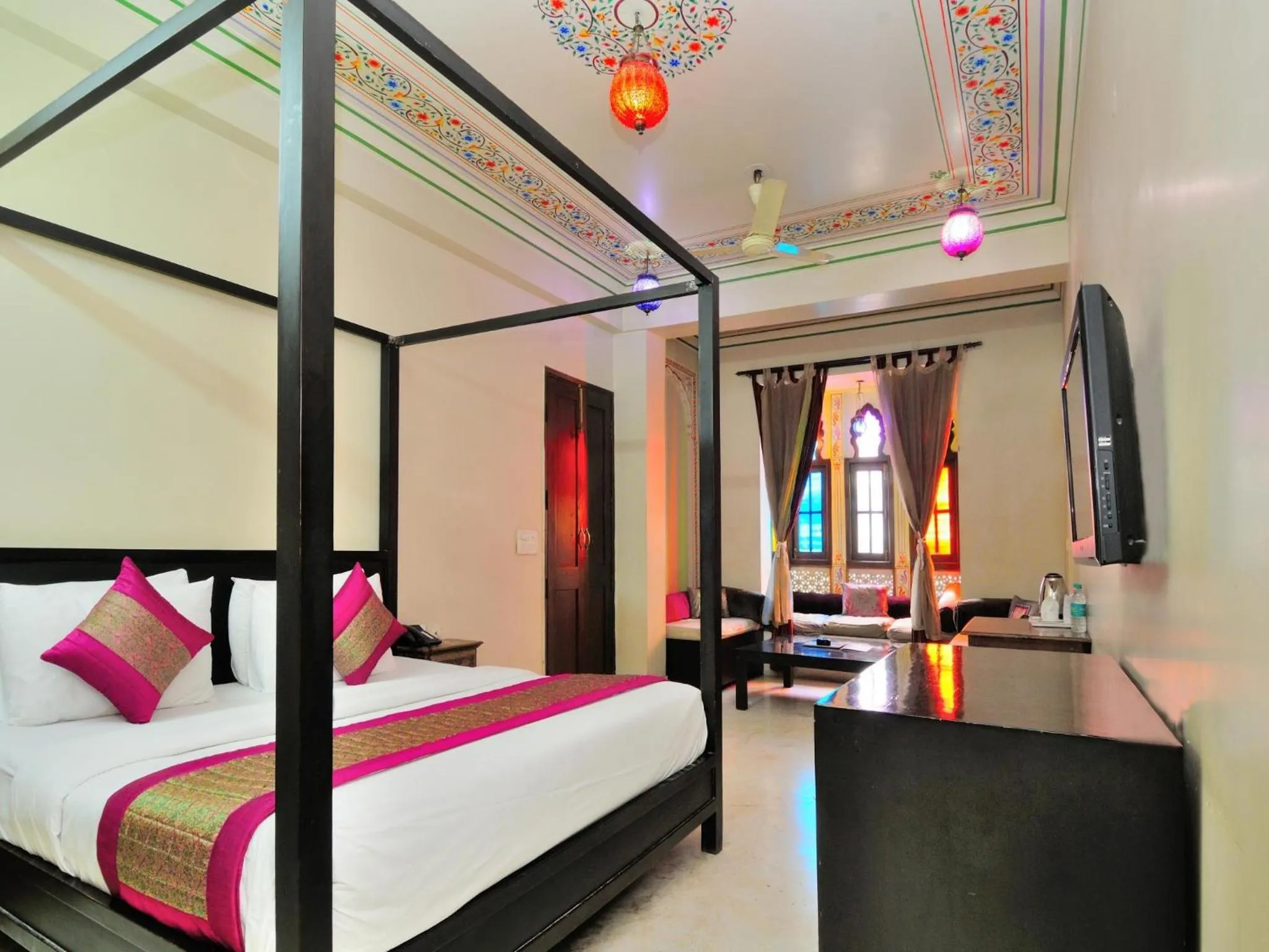 Guests, Bed in Jyoti Mahal - A Royal Heritage Hotel - Award Winning Hotel - Close to Connaught Place