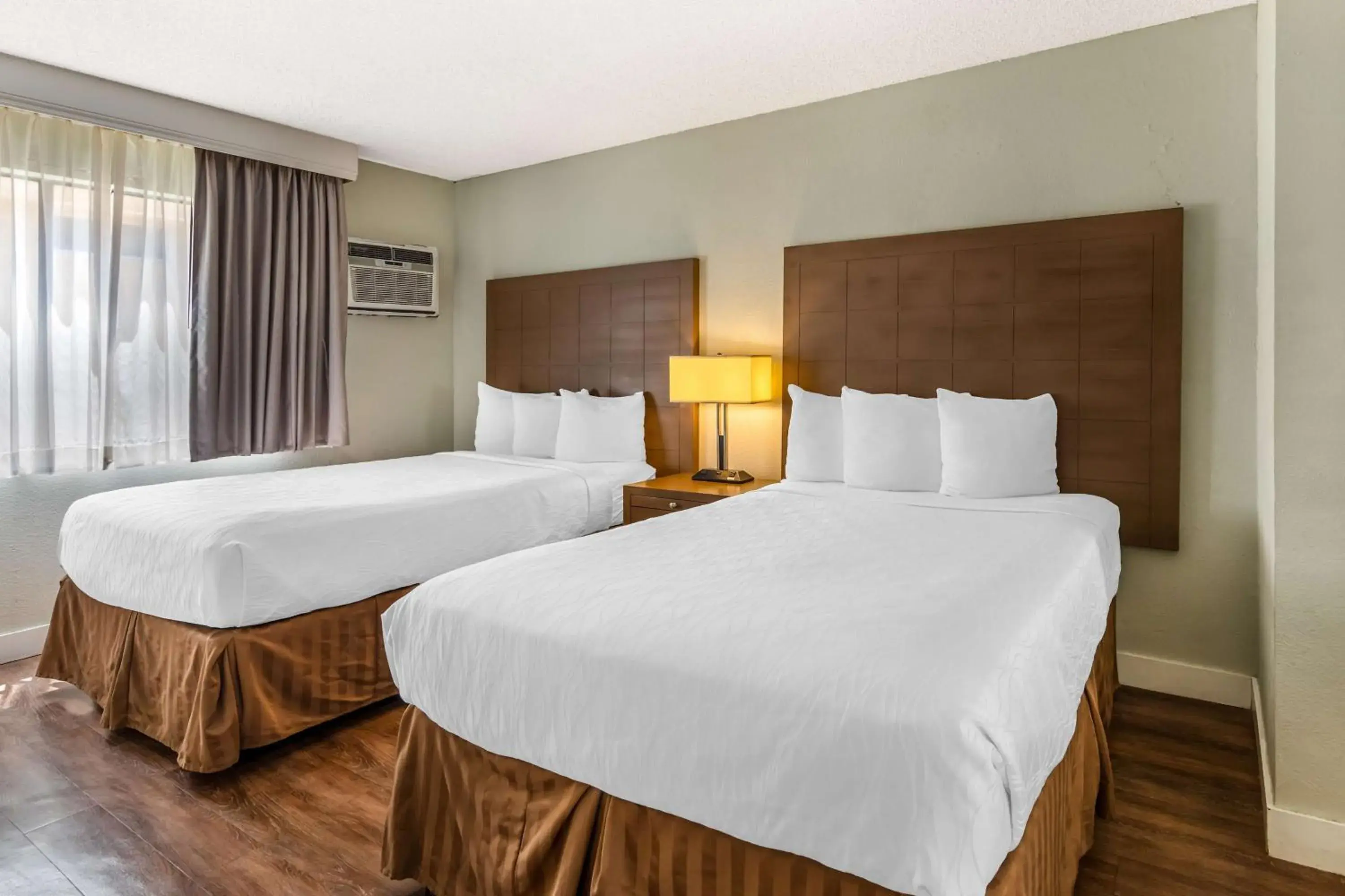 Bedroom, Bed in Best Western Inn at Palm Springs Bedroom, Bed in Best Western Inn at Palm Springs