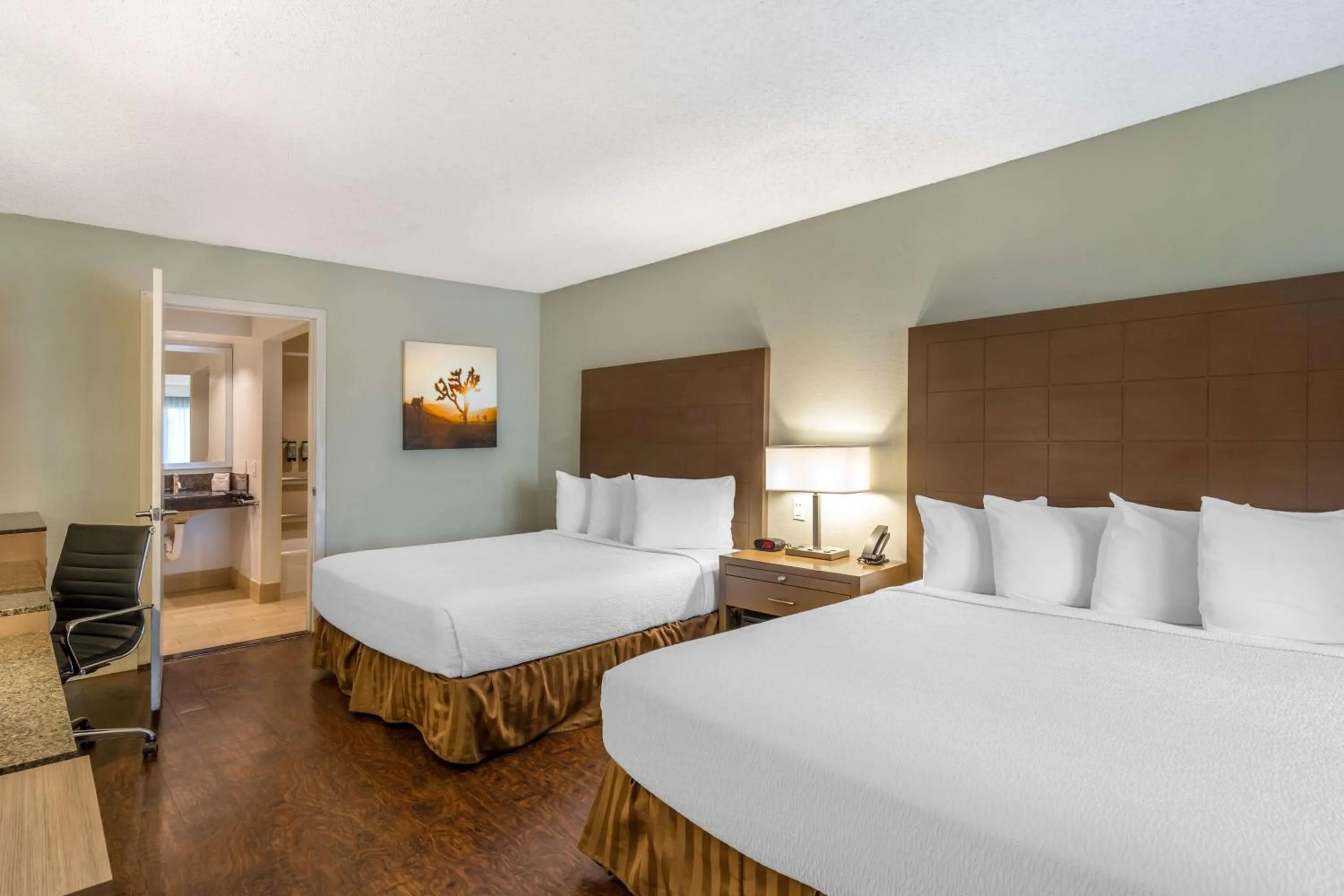 Bedroom, Bed in Best Western Inn at Palm Springs