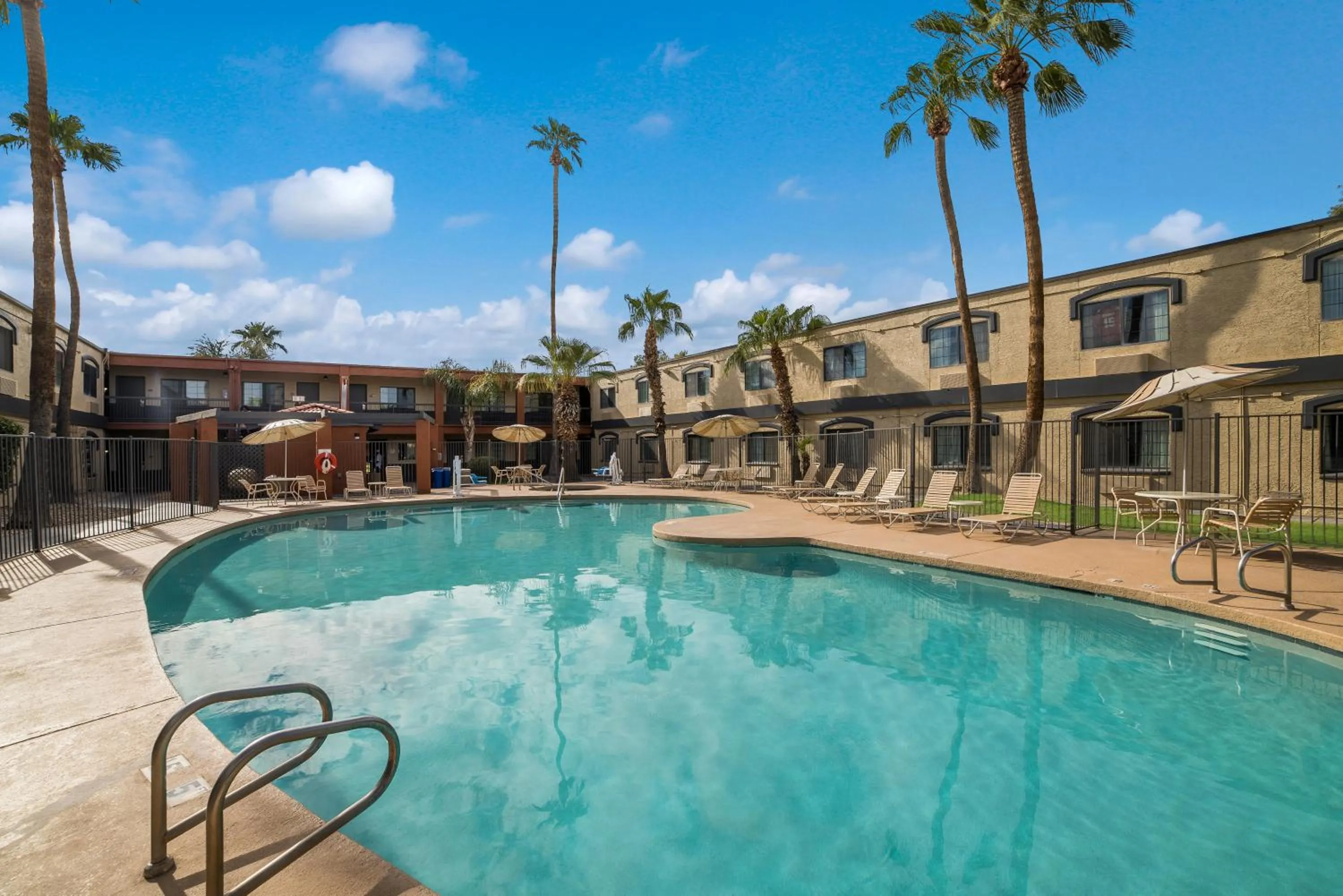 Property building in Quality Inn & Suites Goodyear - Phoenix West