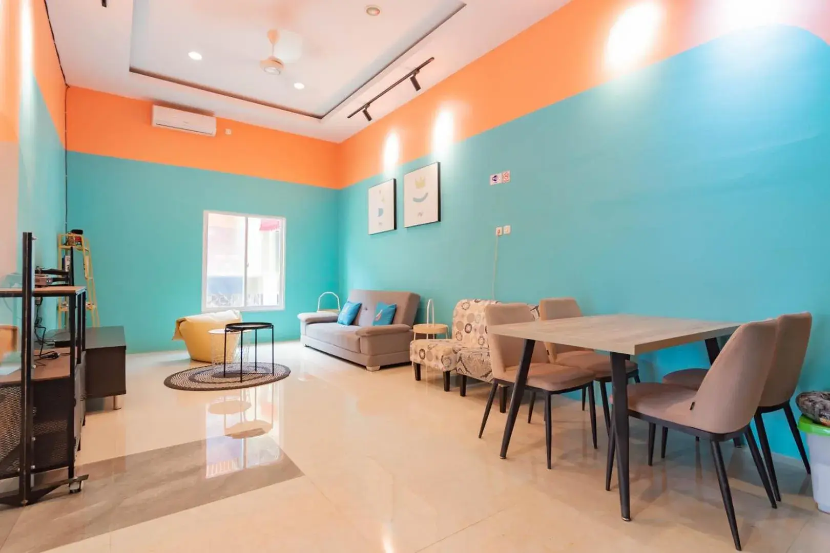 Lounge or bar in Sans Resort Parung Bogor Lounge or bar in Sans Resort Parung Bogor