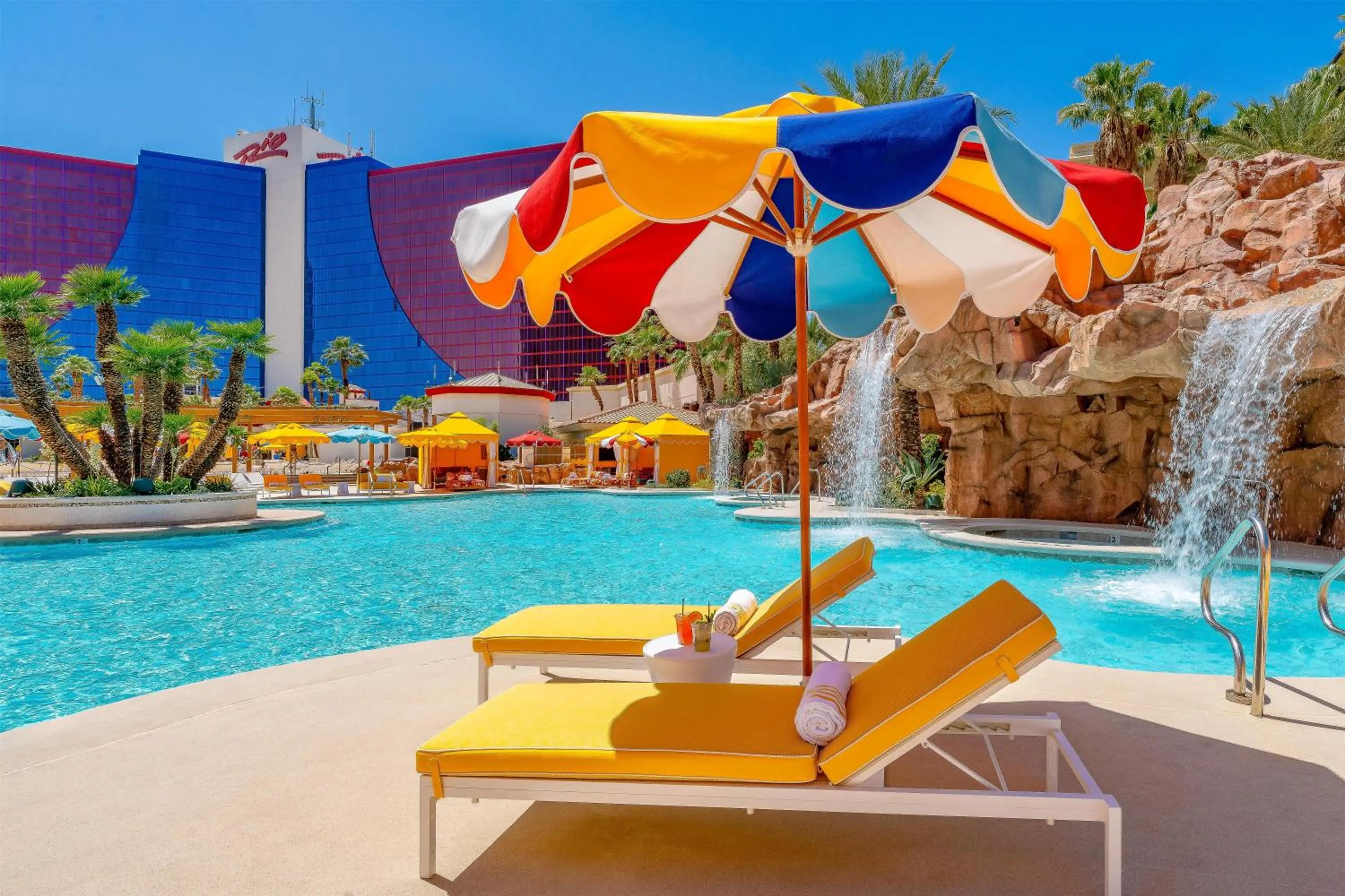 Swimming pool in Rio Hotel & Casino, a Destination by Hyatt Hotel