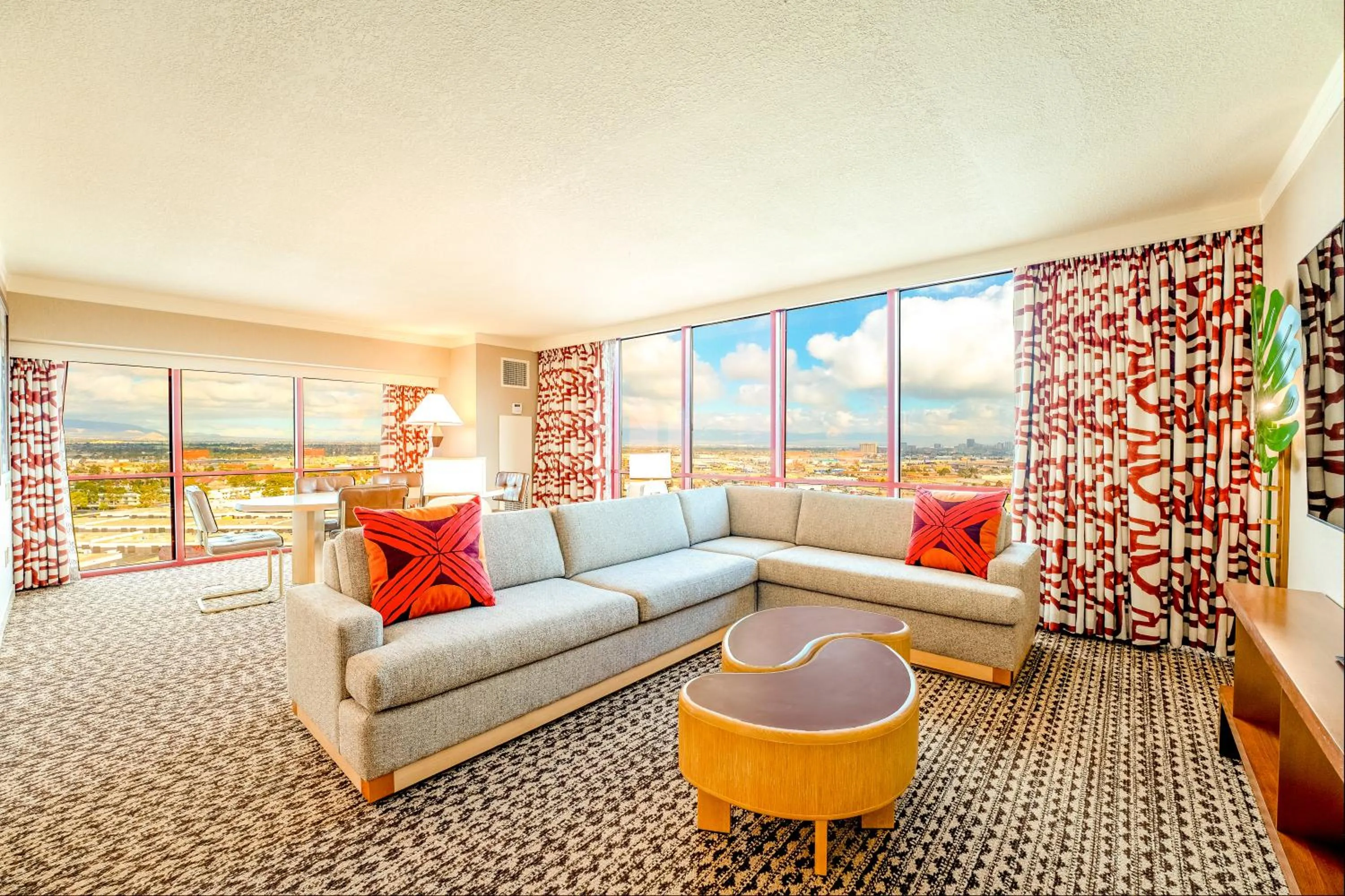 Living room in Rio Hotel & Casino, a Destination by Hyatt Hotel