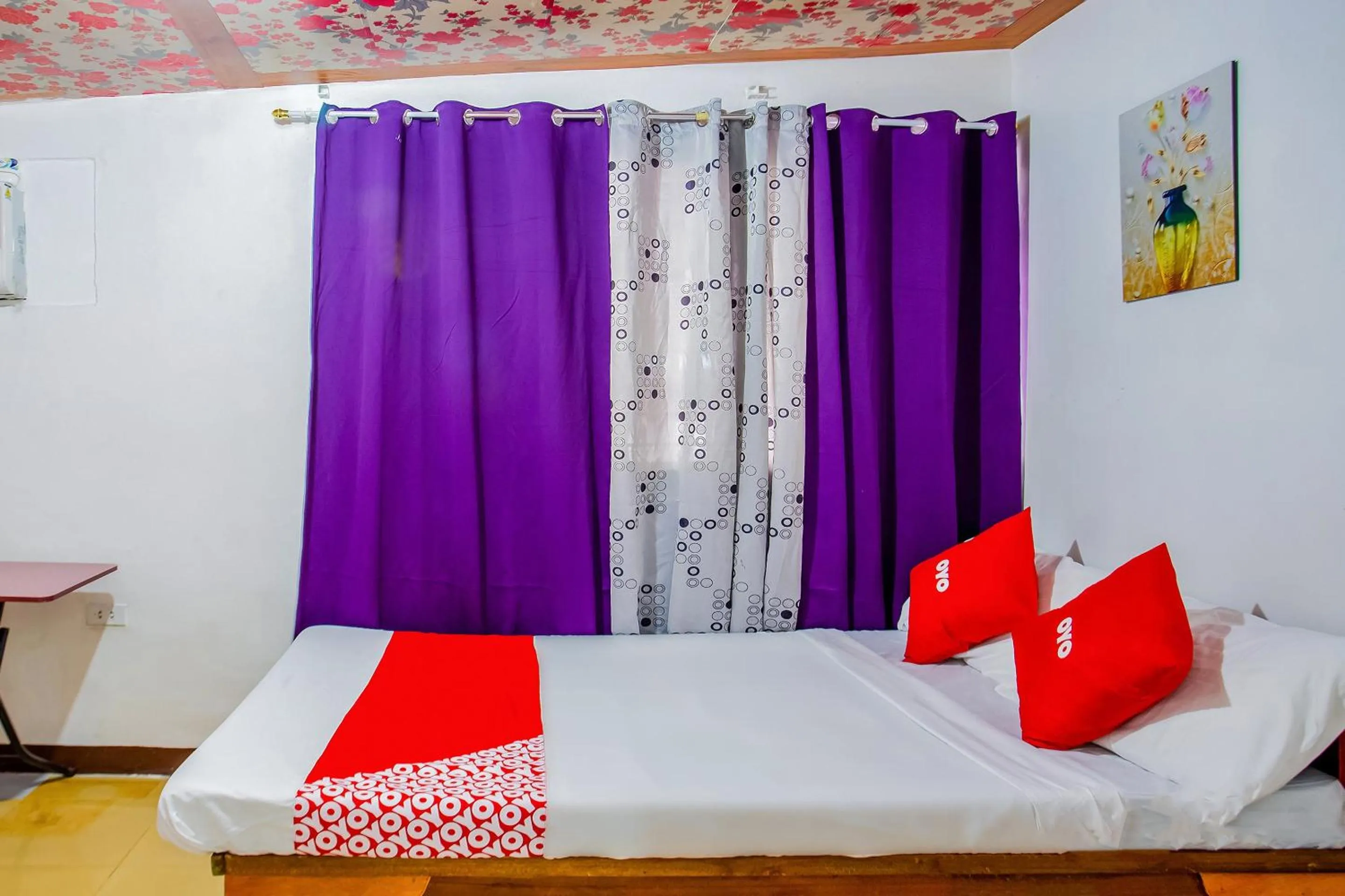 Bedroom in Mye Tourist Inn