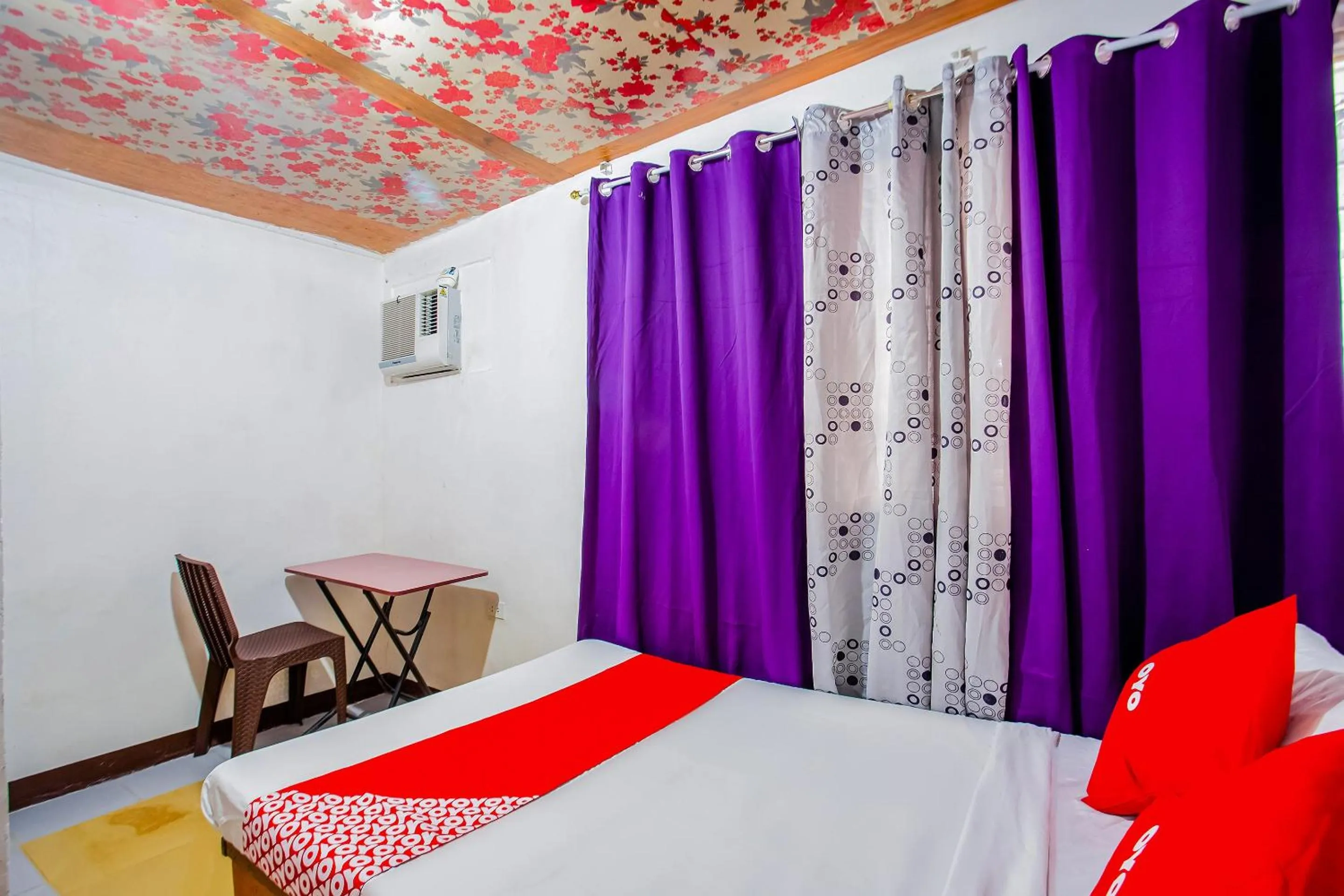 Bedroom in Mye Tourist Inn