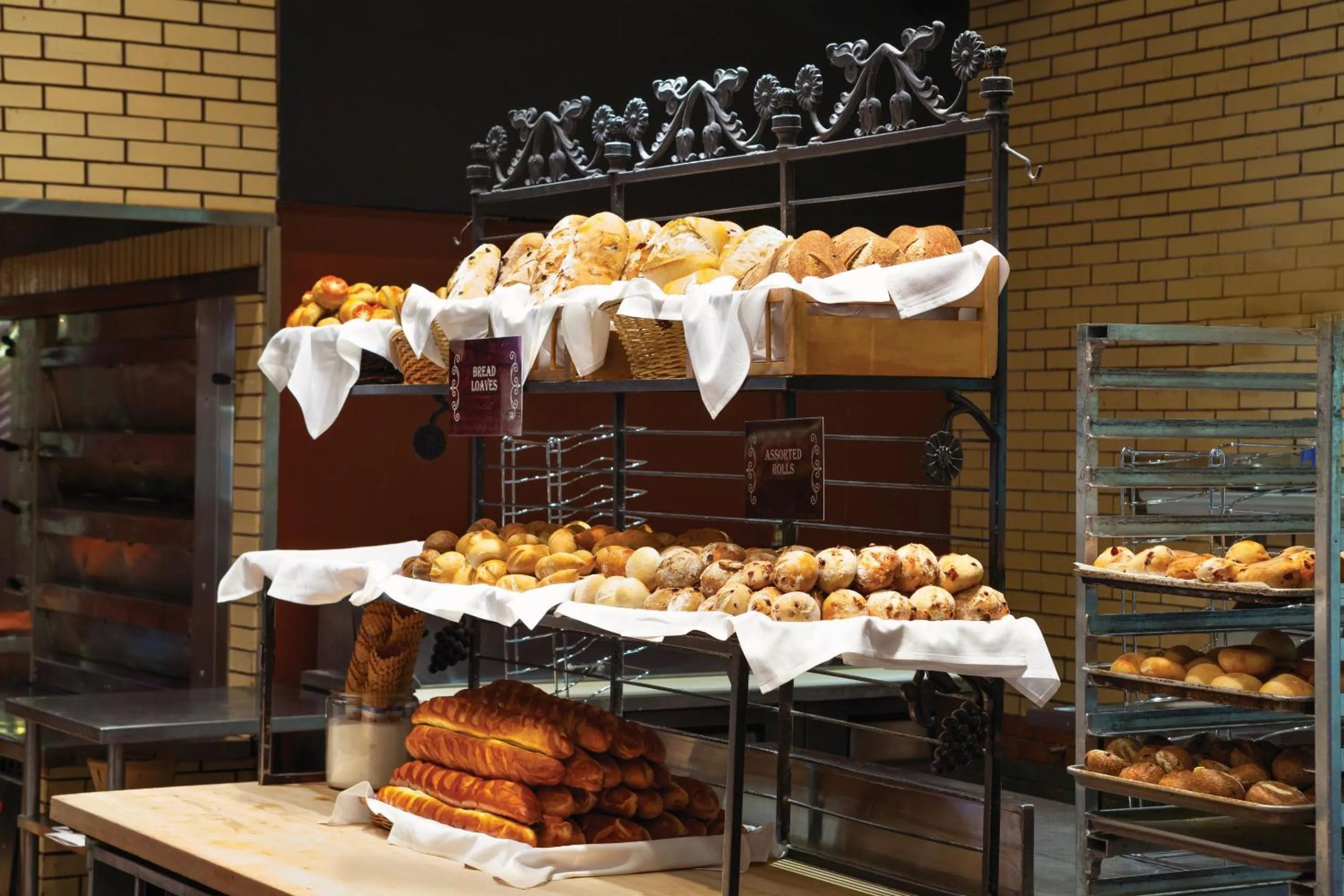 Restaurant/places to eat in Paris Las Vegas Hotel & Casino