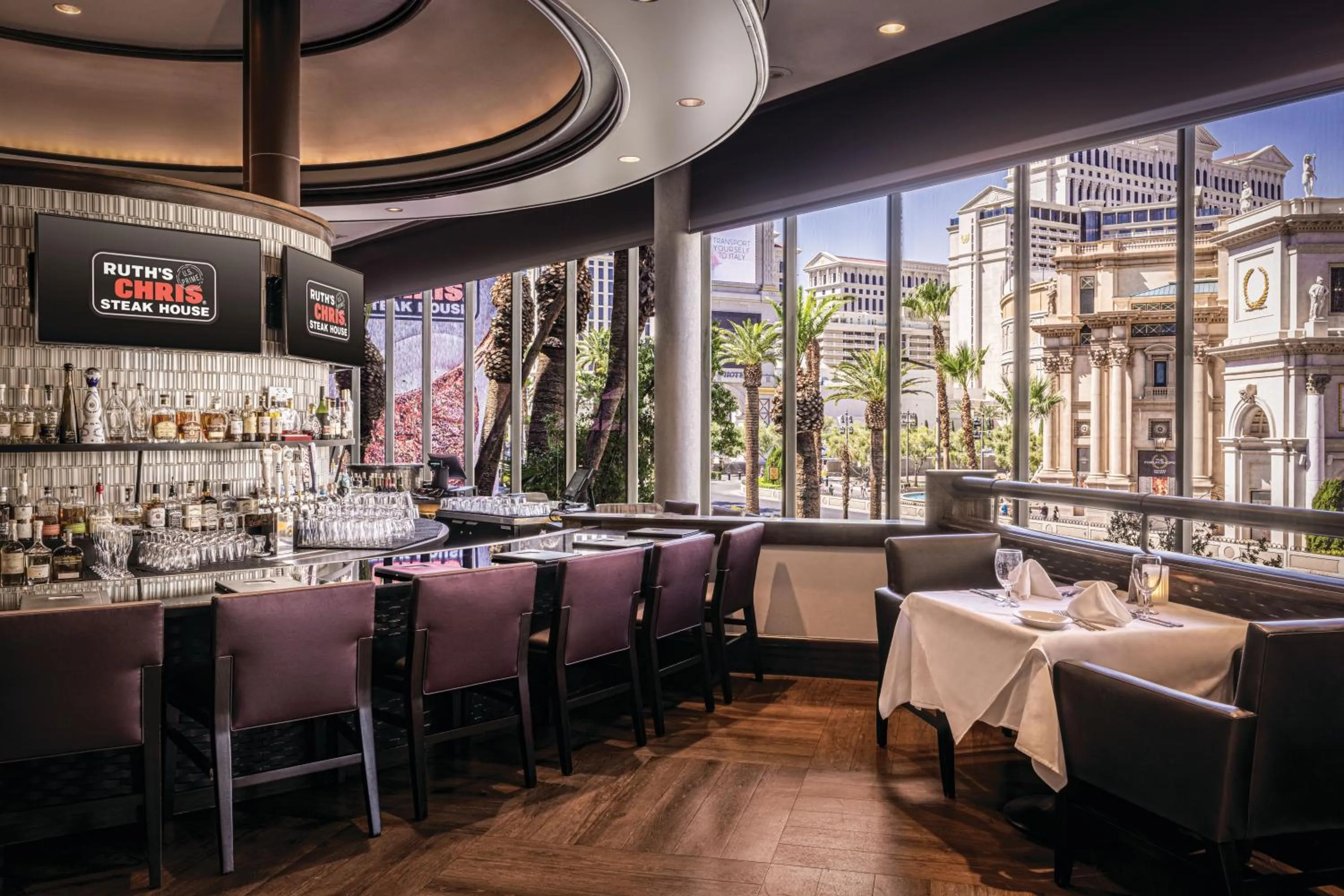 Restaurant/places to eat in Harrah's Las Vegas, A Caesars Destination