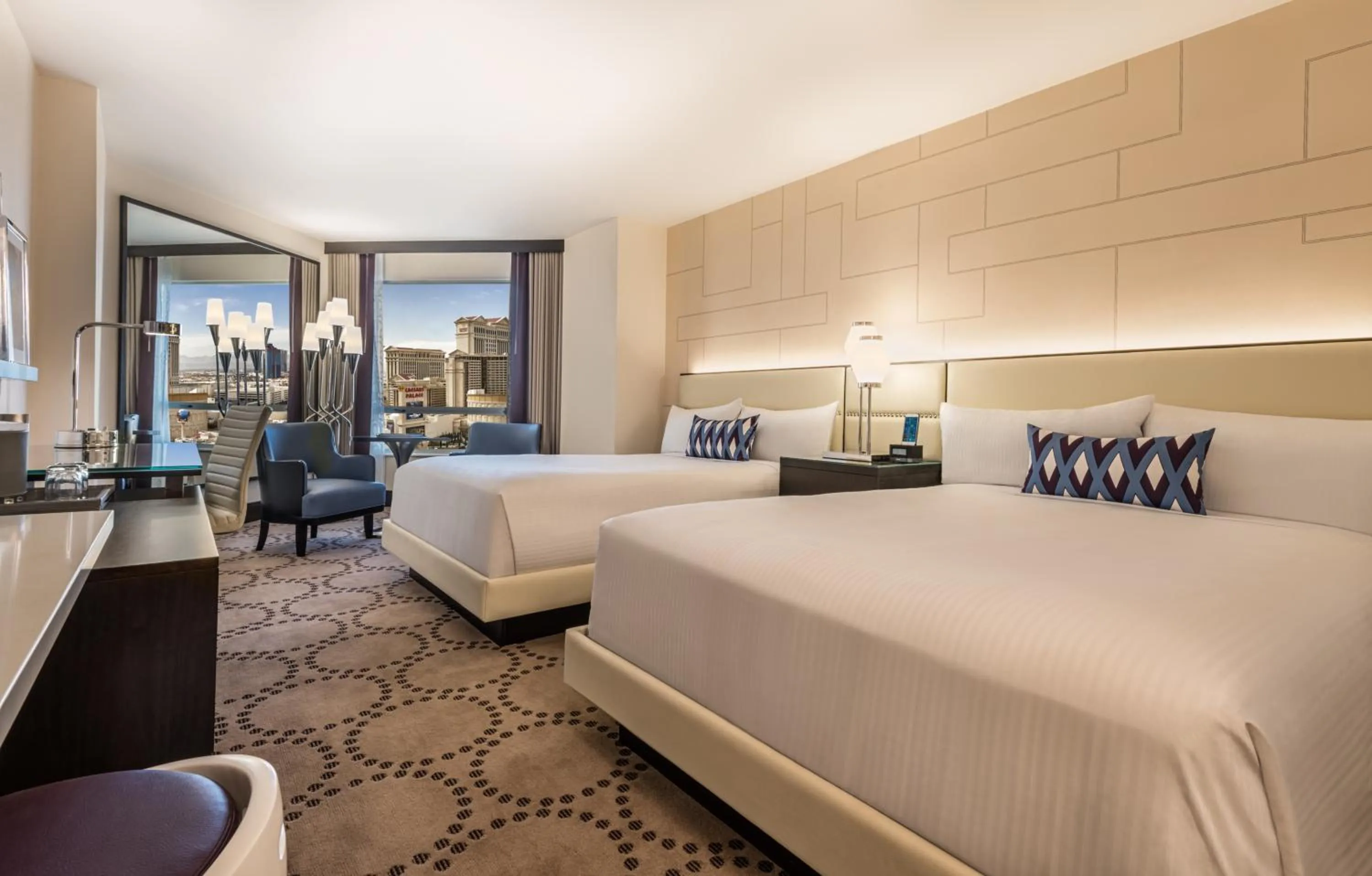 Bed in Harrah's Las Vegas, A Caesars Destination